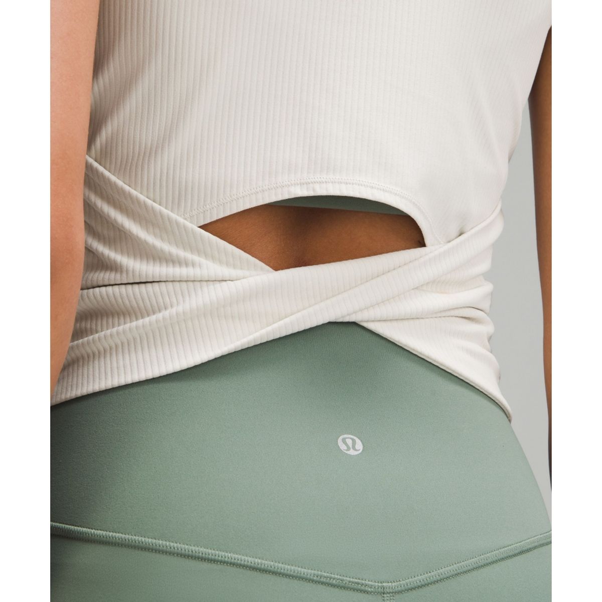 룰루레몬(LULULEMON) 올 잇 테익스 백 트위스트 리브드 탱크탑  BONE