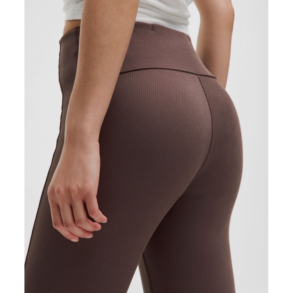 룰루레몬(LULULEMON) 브러시드 Softstreme 리브드 집 플레어 팬츠 29inch *아시아 핏