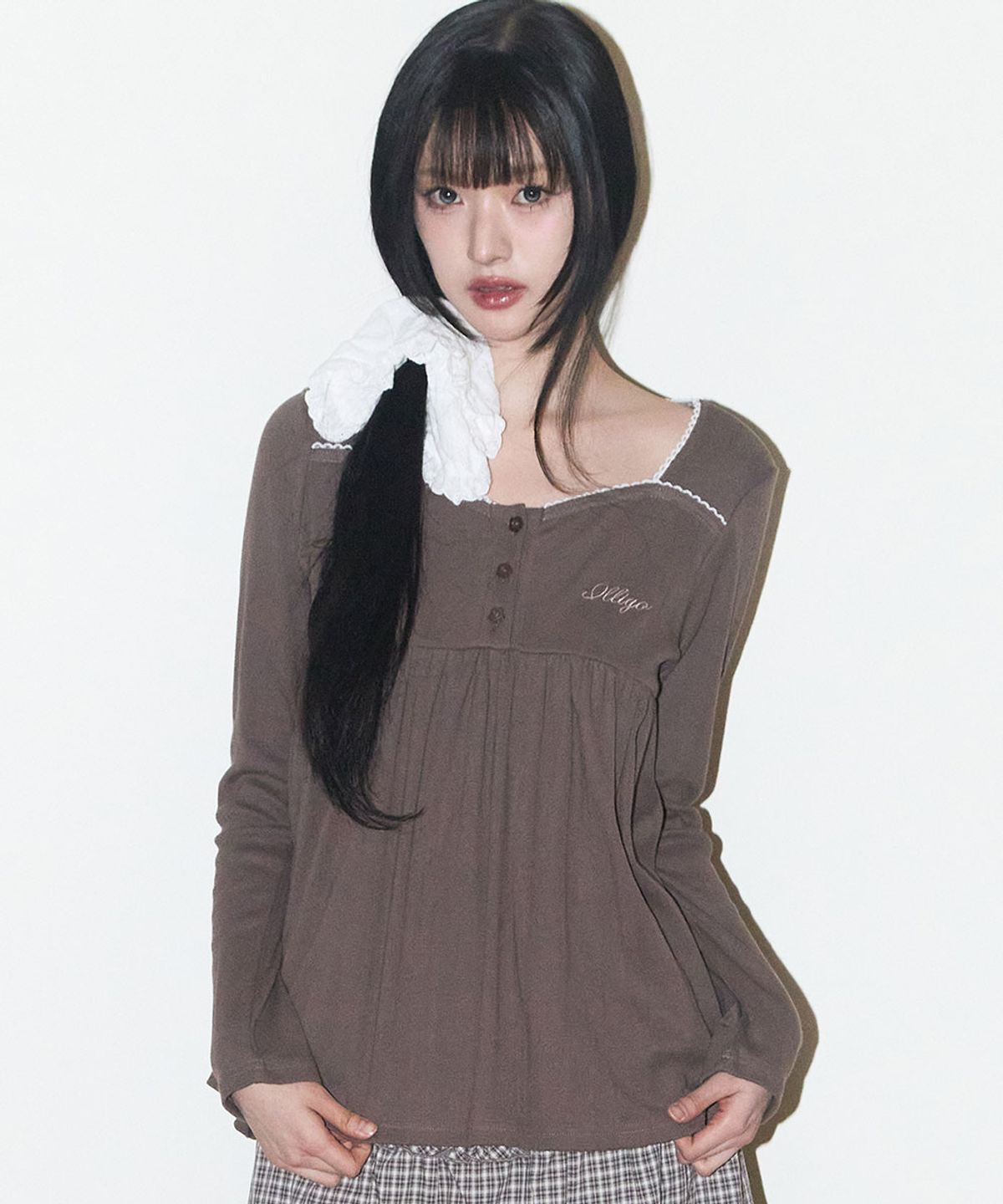 일리고(ILLIGO) 플레어 셔링 롱슬리브 브라운