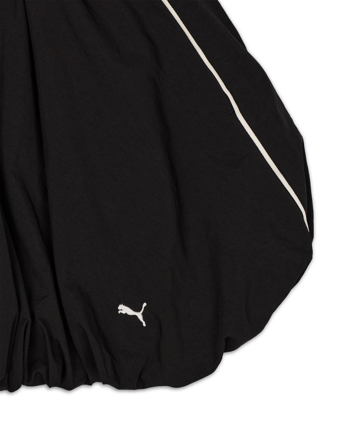 푸마(PUMA) 푸마 X 무신사 T7 벌룬 미니 스커트 - 블랙 / 638018-01