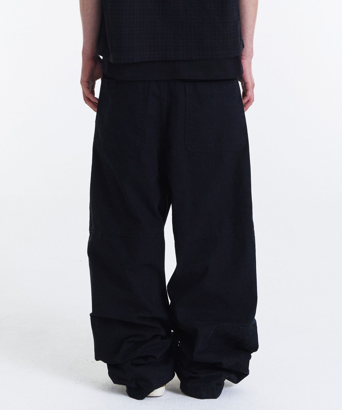 기철(KICHUL) Asym Vintage Cargo Pants (Washed Black)