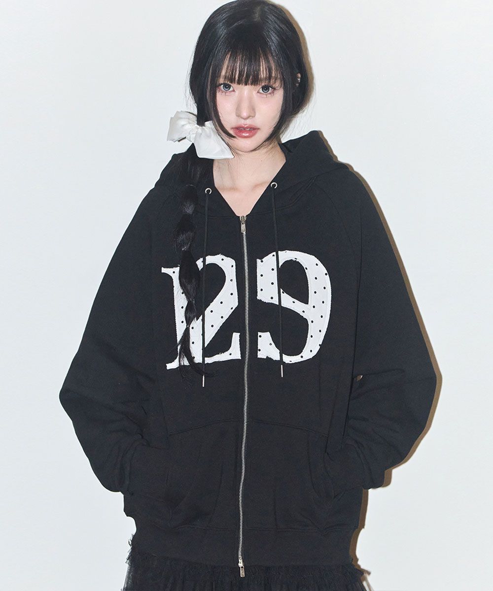 MUSINSA公式 | ILLIGO 129 ロゴパッチフードジップアップ ブラックドット