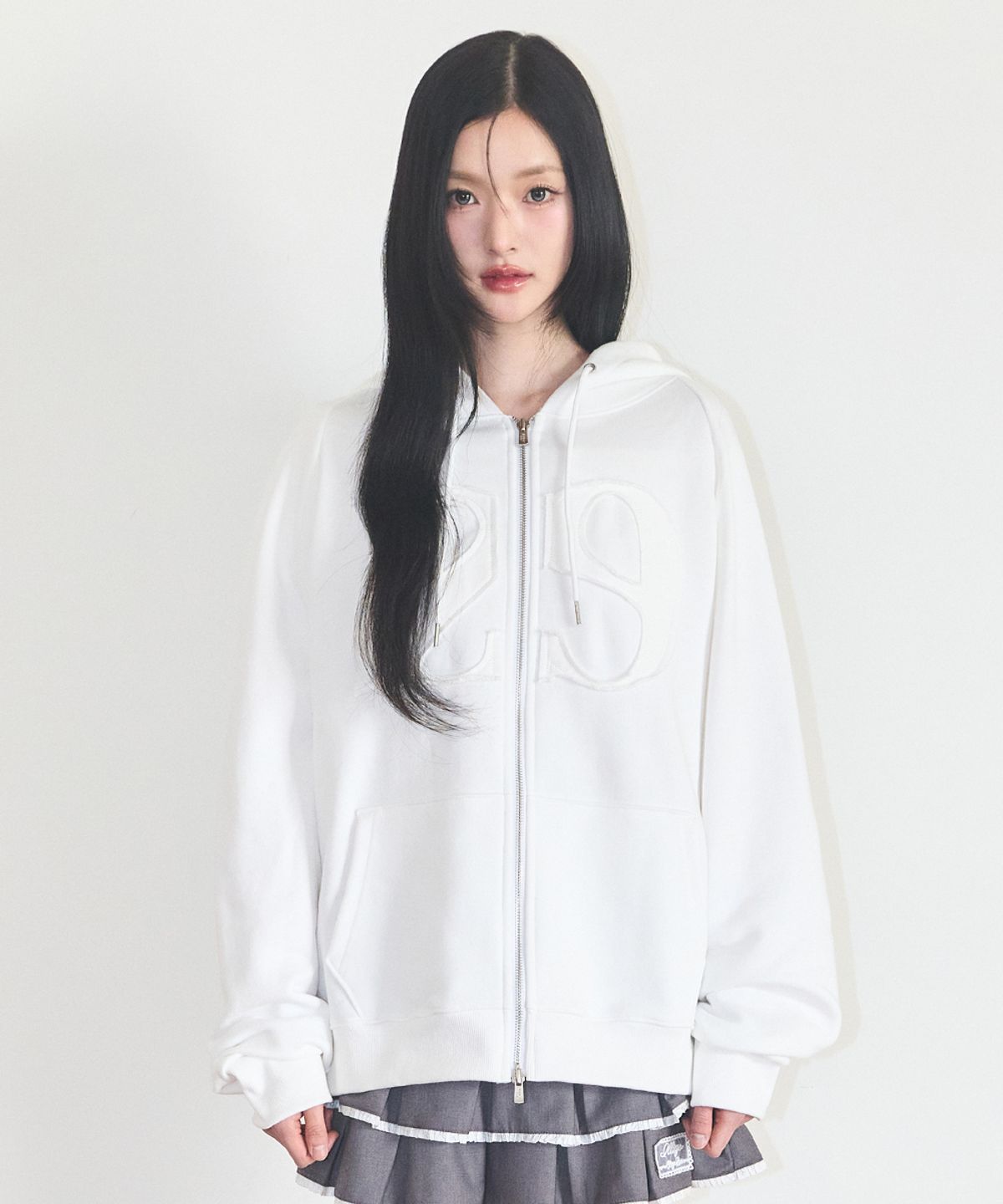 일리고(ILLIGO) 129 로고 패치 후드 집업 화이트