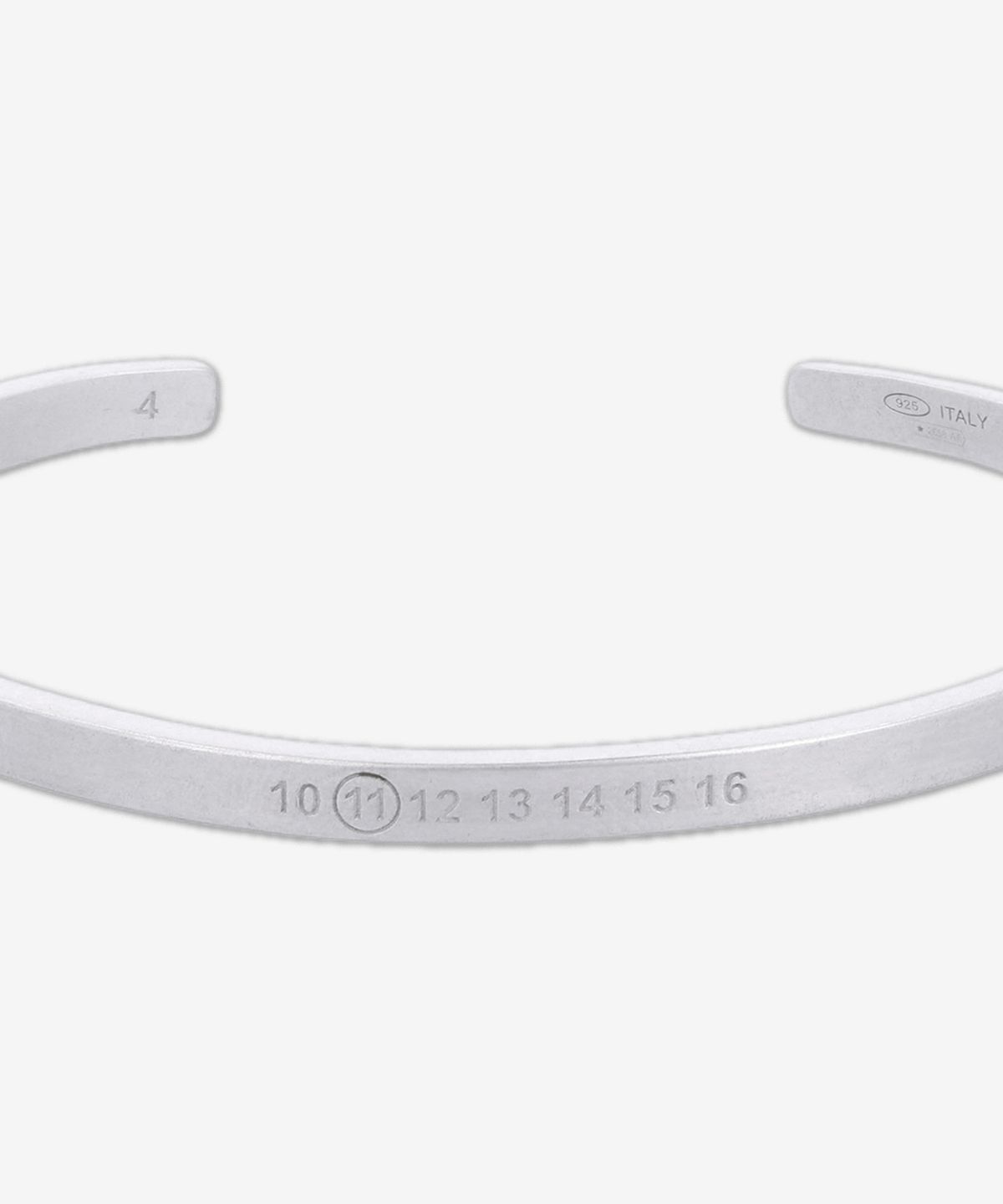 메종 마르지엘라(MAISON MARGIELA) 넘버 레퍼런스 4MM 귀걸이 - 실버 / SM1UY0100P8863101