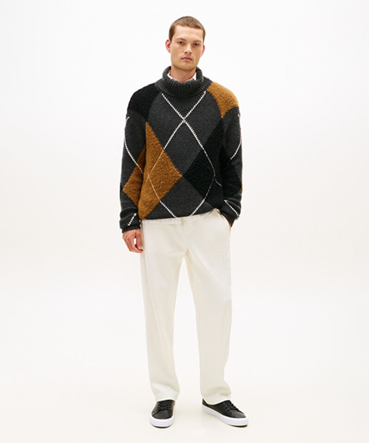 타미힐피거(TOMMY HILFIGER) 할렘 스트릿 레더 스니커즈-블랙(T52G0ARS110MT1BDS) (T52G0ARS110MT1BDS)