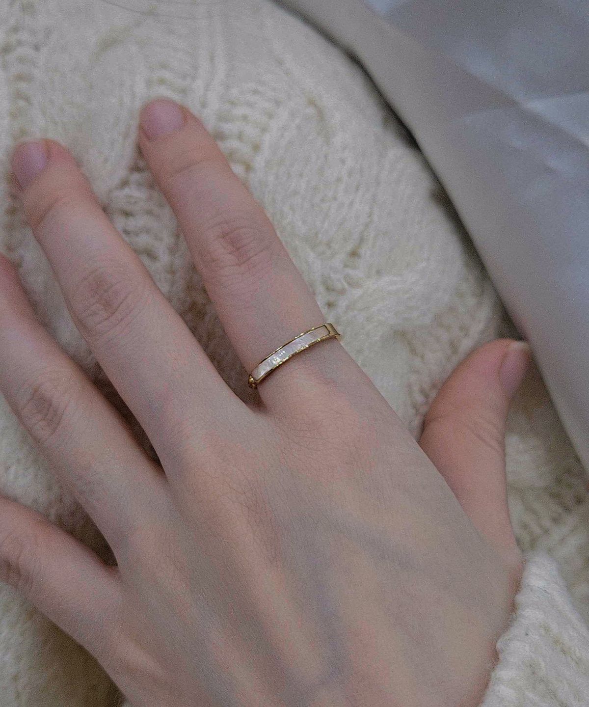 엘렌쥬얼리(HELENE JEWELRY) 925실버 백자개 하프 체인 미스 링 반지
