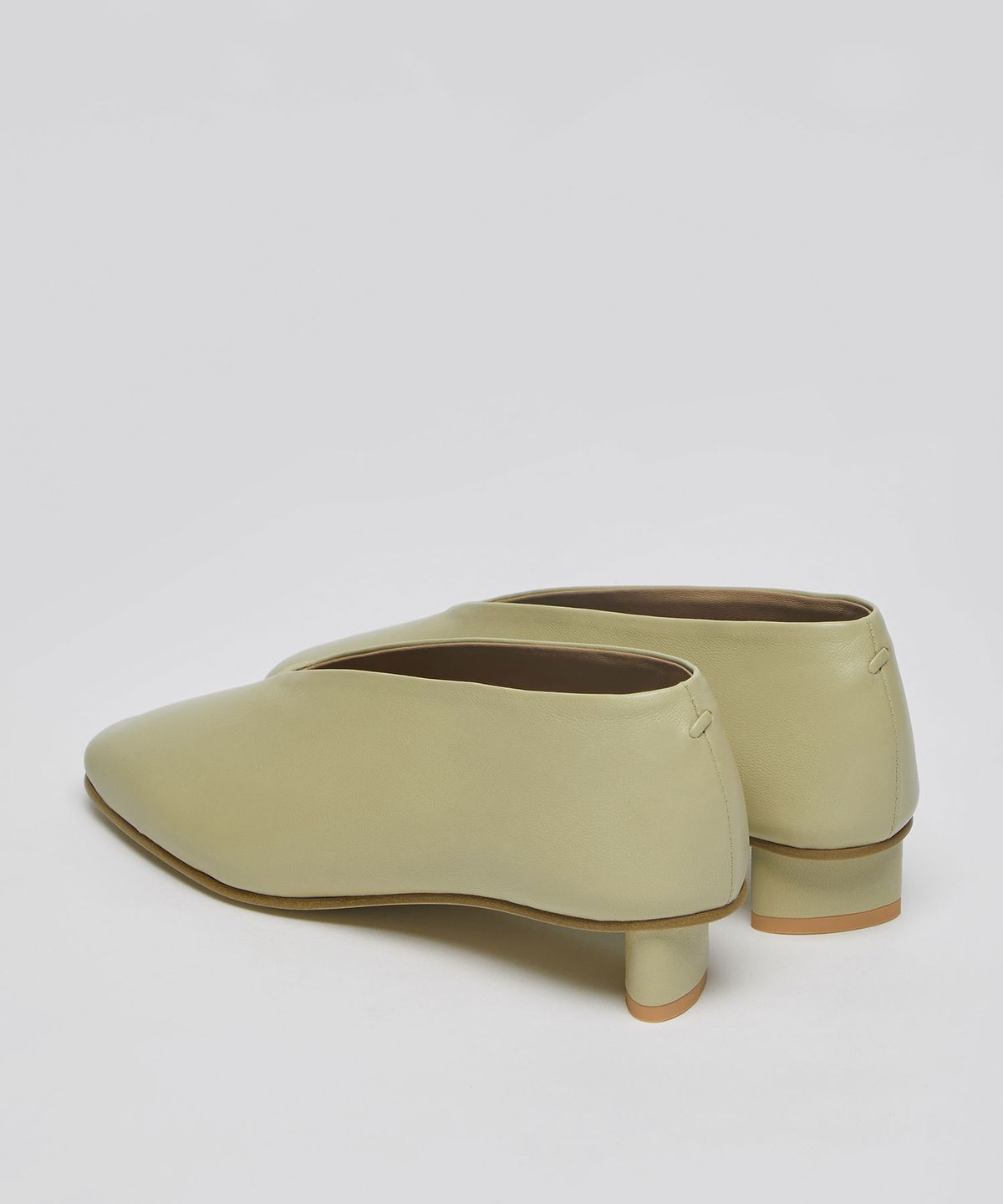아카이브앱크(ARCHIVEPKE) epke v-pumps(Olive beige)_OK1BX26001OBG