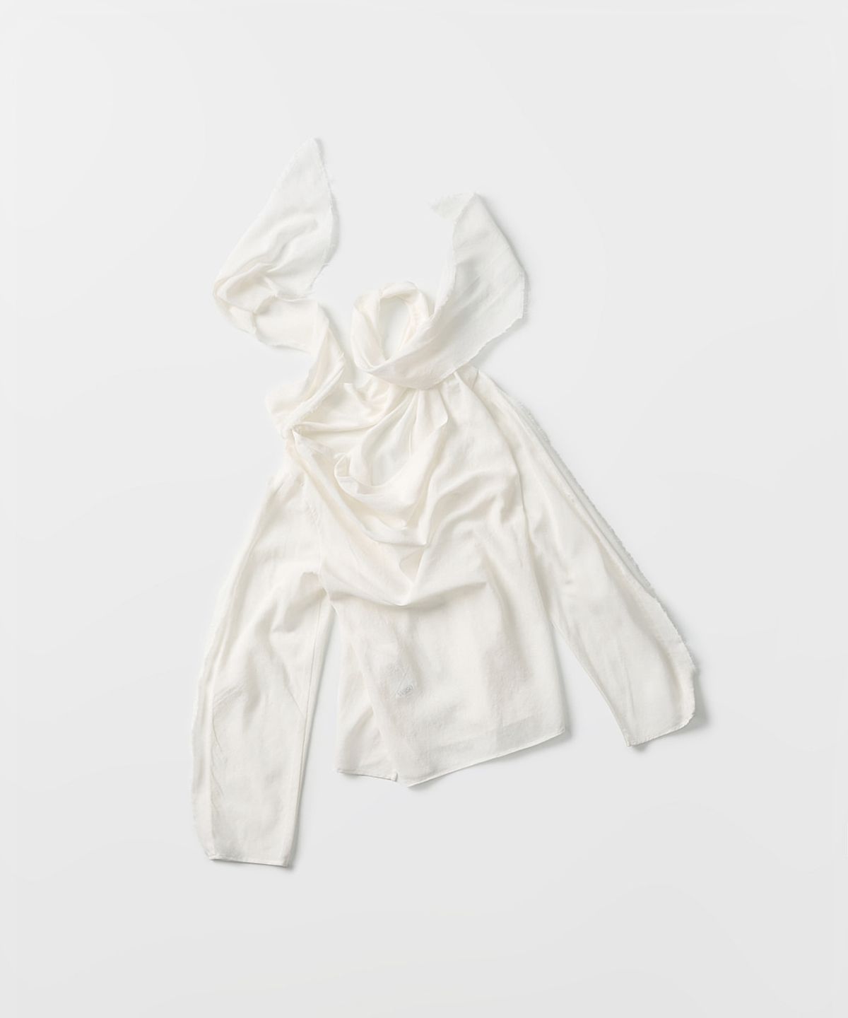 베르소(VERSO) Two-Way Scarf Fringed Blouse