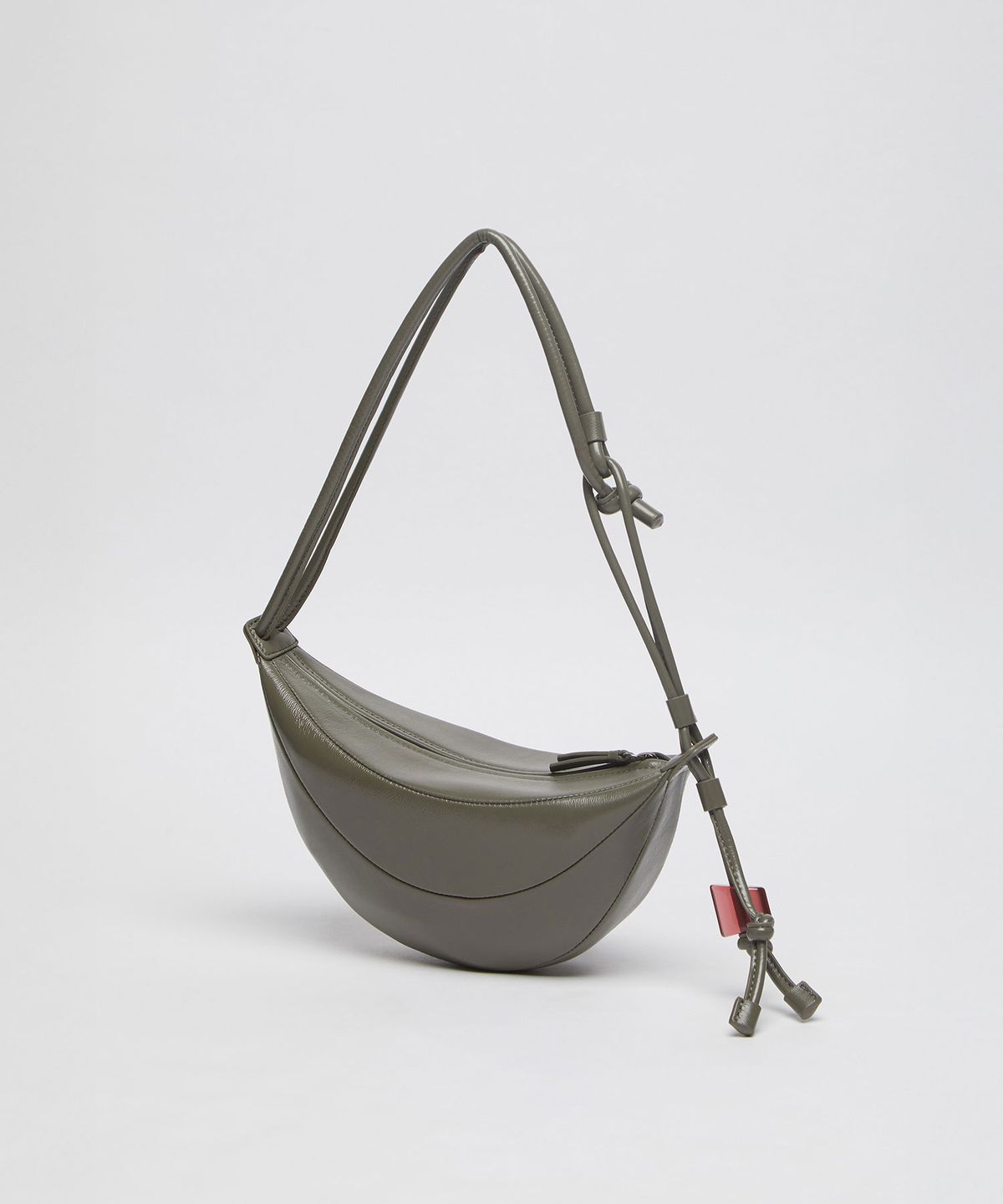아카이브앱크(ARCHIVEPKE) Small fling bag(Glossy ivy grey)_OVBAX26001GGR