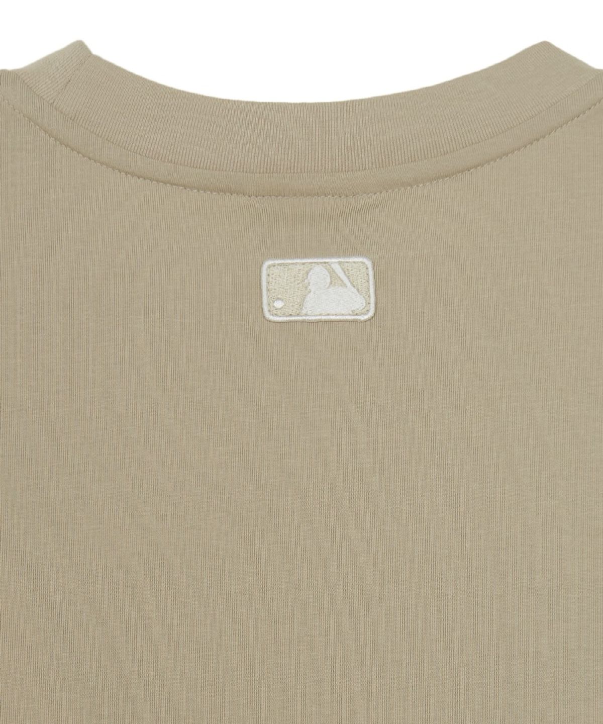 엠엘비(MLB) 베이직 컴포터블핏 반팔 티셔츠 BOS (Sand)