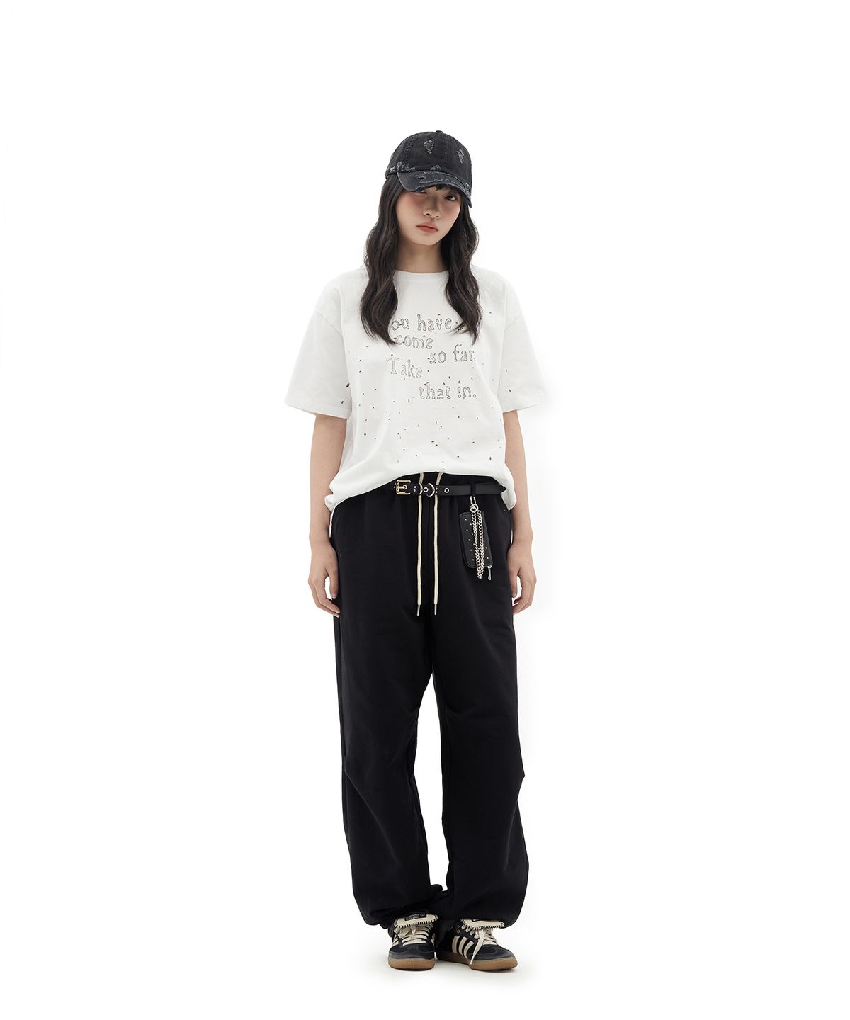 데프가먼츠(DEFGARMENTS) GRUNGE TEXT DAMAGED T-SHIRTS [WHITE]