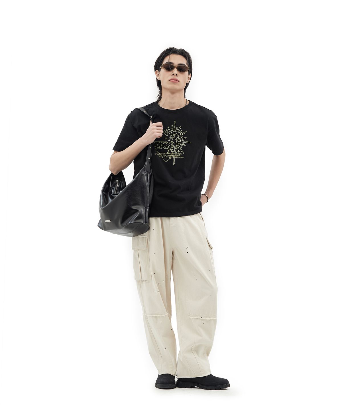 데프가먼츠(DEFGARMENTS) SPREAD HEART T-SHIRTS [BLACK]