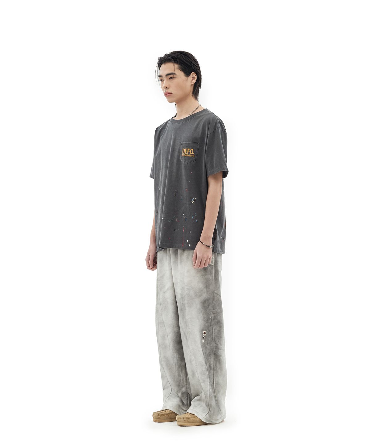 데프가먼츠(DEFGARMENTS) LOGO POCKET T-SHIRTS [CHARCOAL]