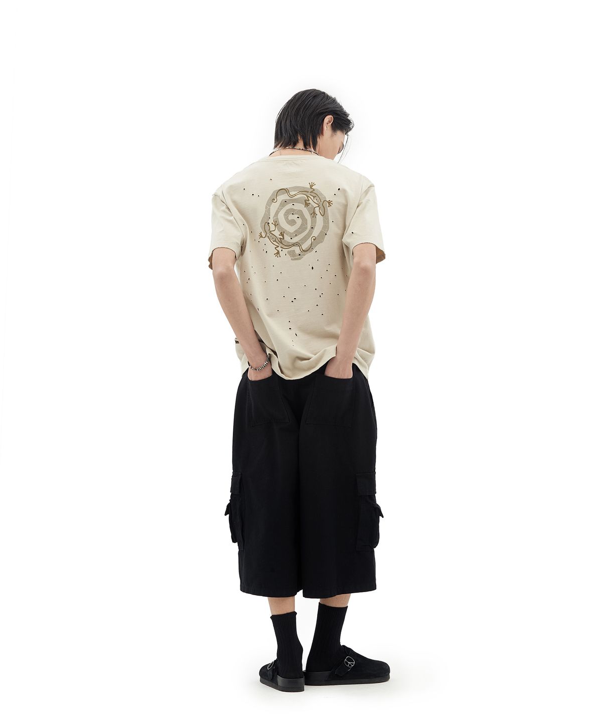 데프가먼츠(DEFGARMENTS) SPIRAL LIZARD DAMAGED T-SHIRTS [BEIGE]