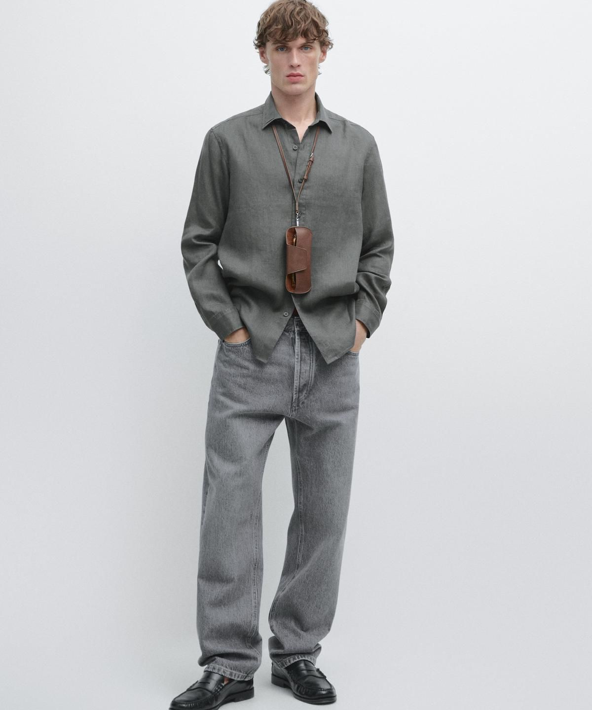 마시모두띠(MASSIMO DUTTI) 100% 린넨 슬림핏 셔츠