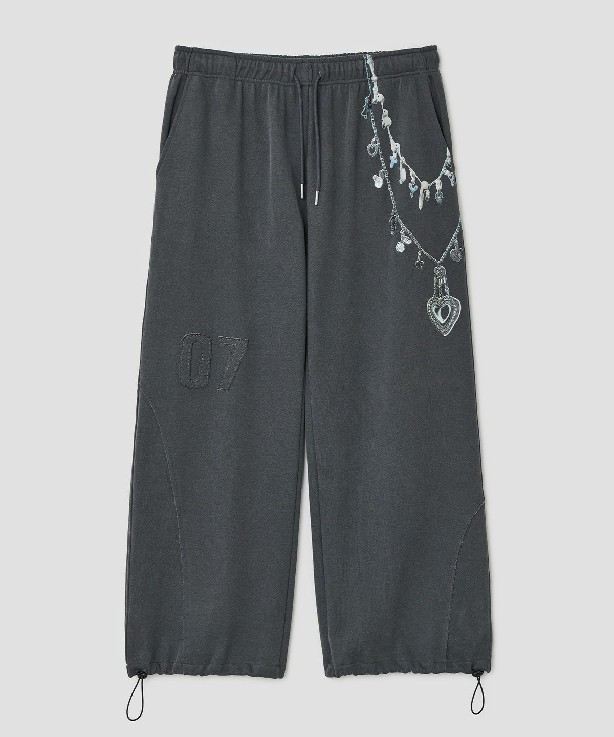 타입서비스(TYPESERVICE) Raw Edge Graphic Sweatpants [Charcoal]