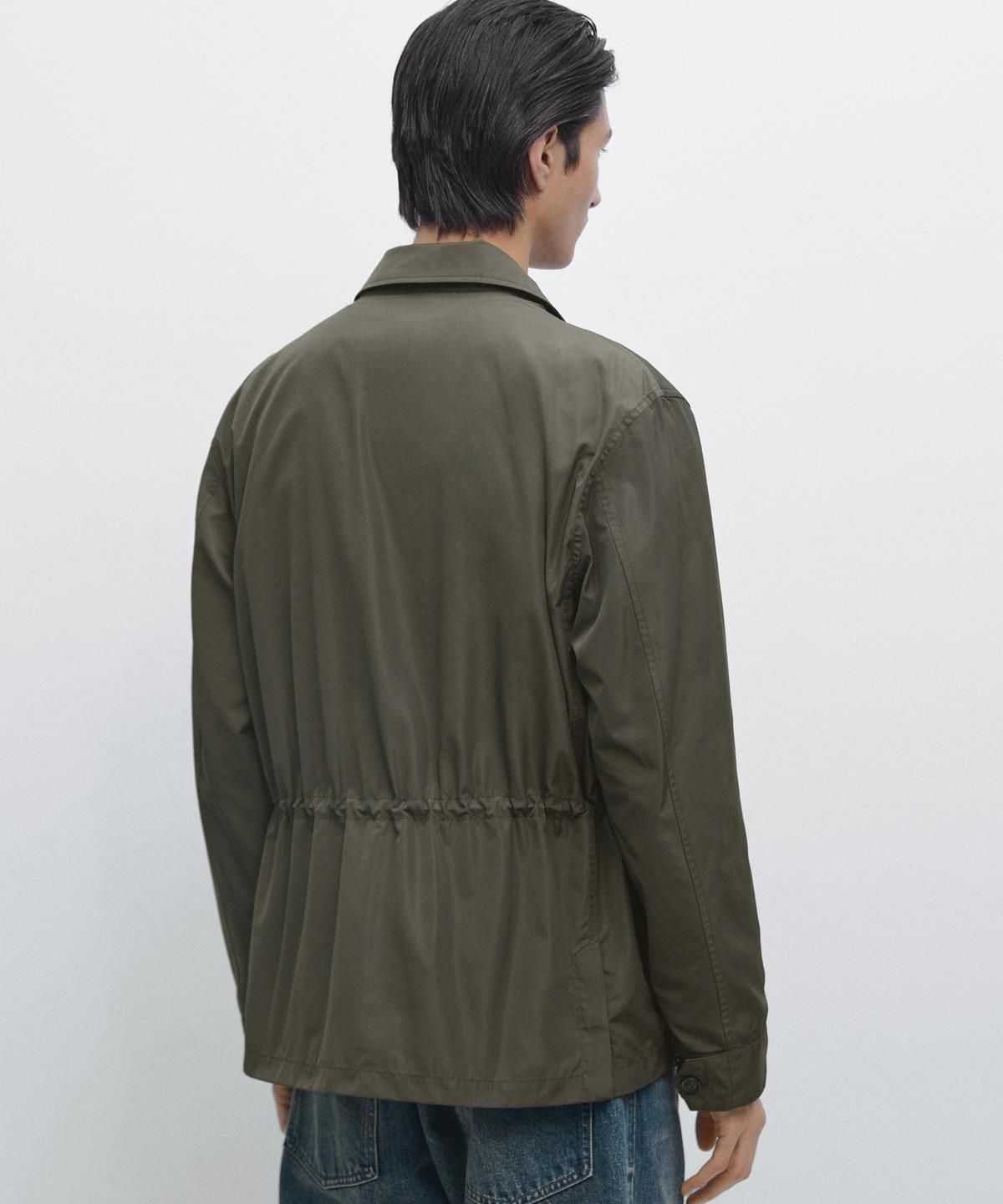 마시모두띠(MASSIMO DUTTI) 포켓 디테일 라이트웨이트 재킷