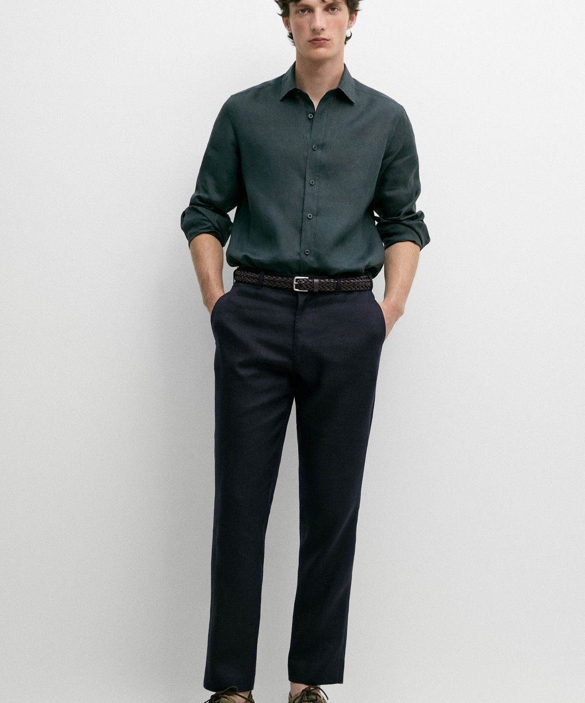 마시모두띠(MASSIMO DUTTI) 테이퍼드 핏 린넨 팬츠