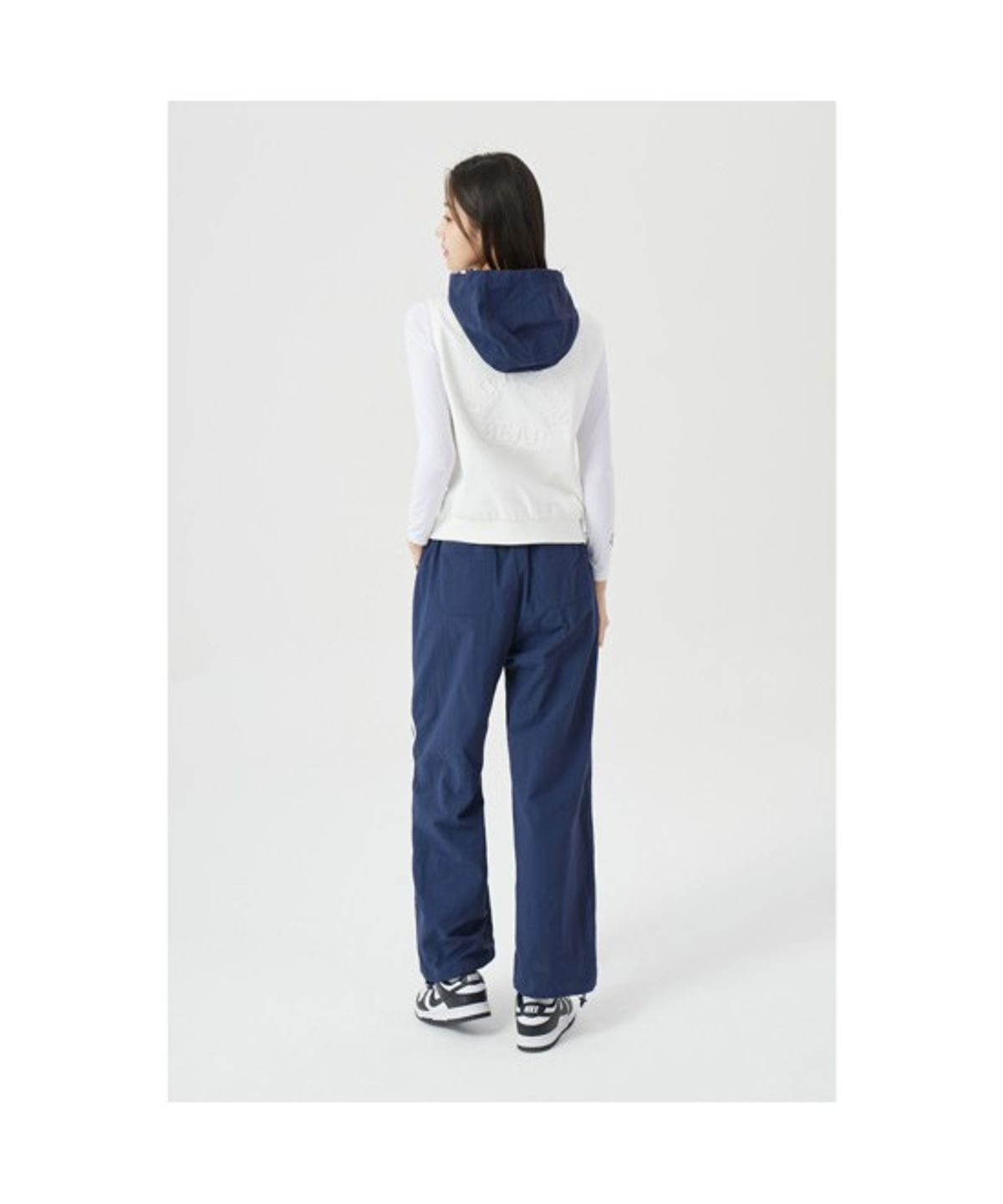 골든베어(GOLDEN BEAR) (W) Side taped Woven Pants  G5PAM26111NYX