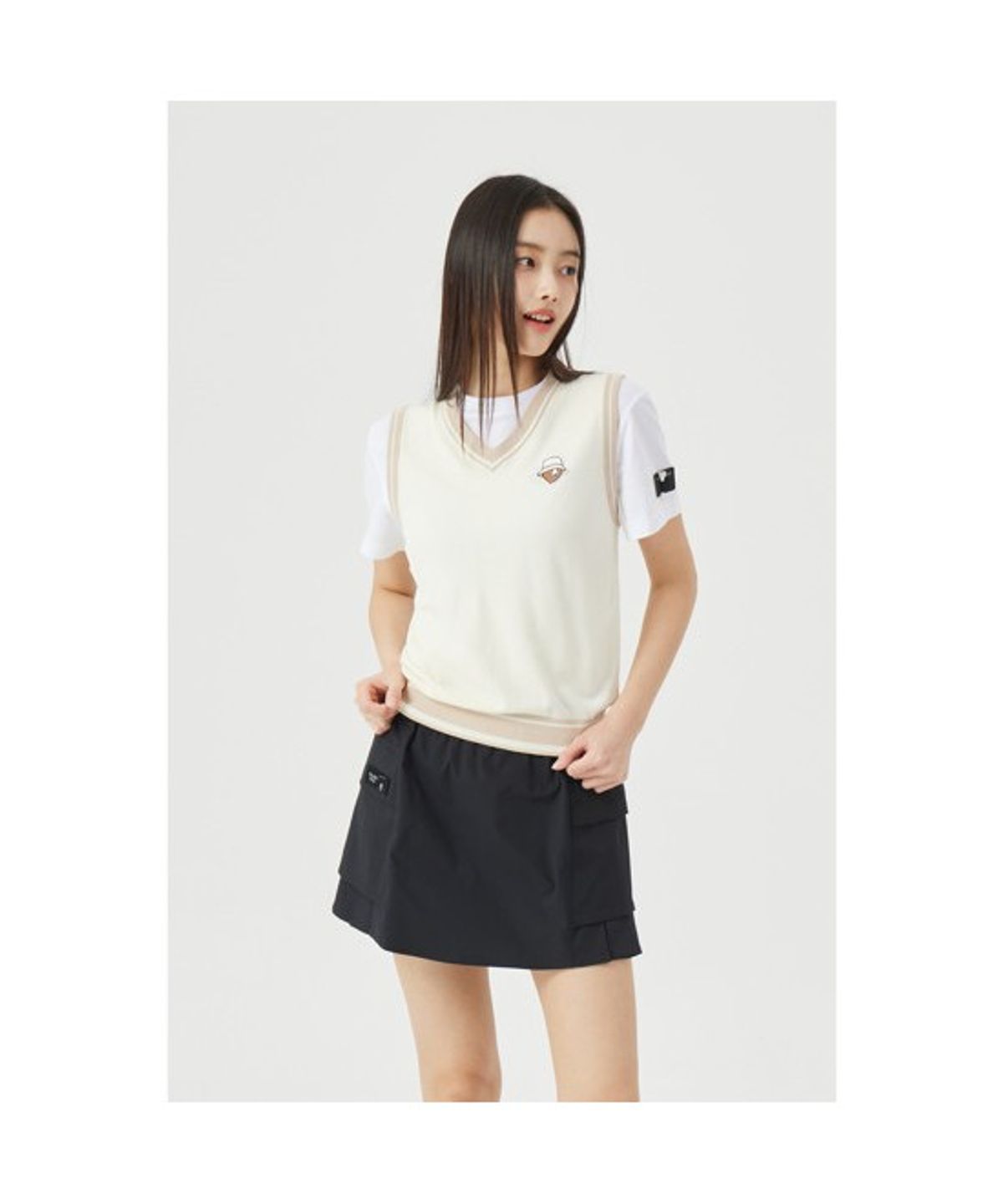 골든베어(GOLDEN BEAR) (W) V Neck Jacquard Logo Sweater   G5WAM26111IVX