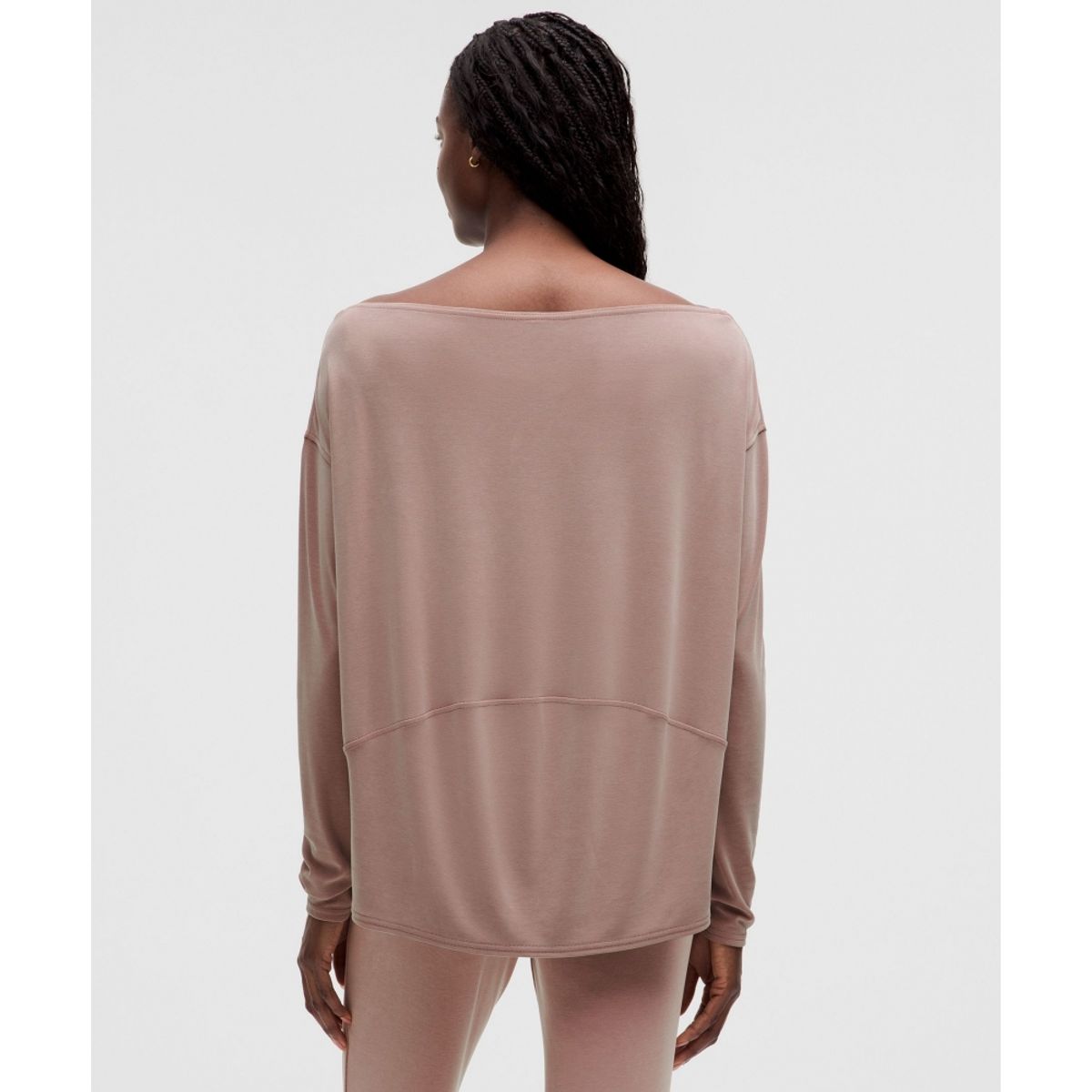 룰루레몬(LULULEMON) 드레이피 Softstreme 오프 더 숄더 롱슬리브 셔츠  TWRS