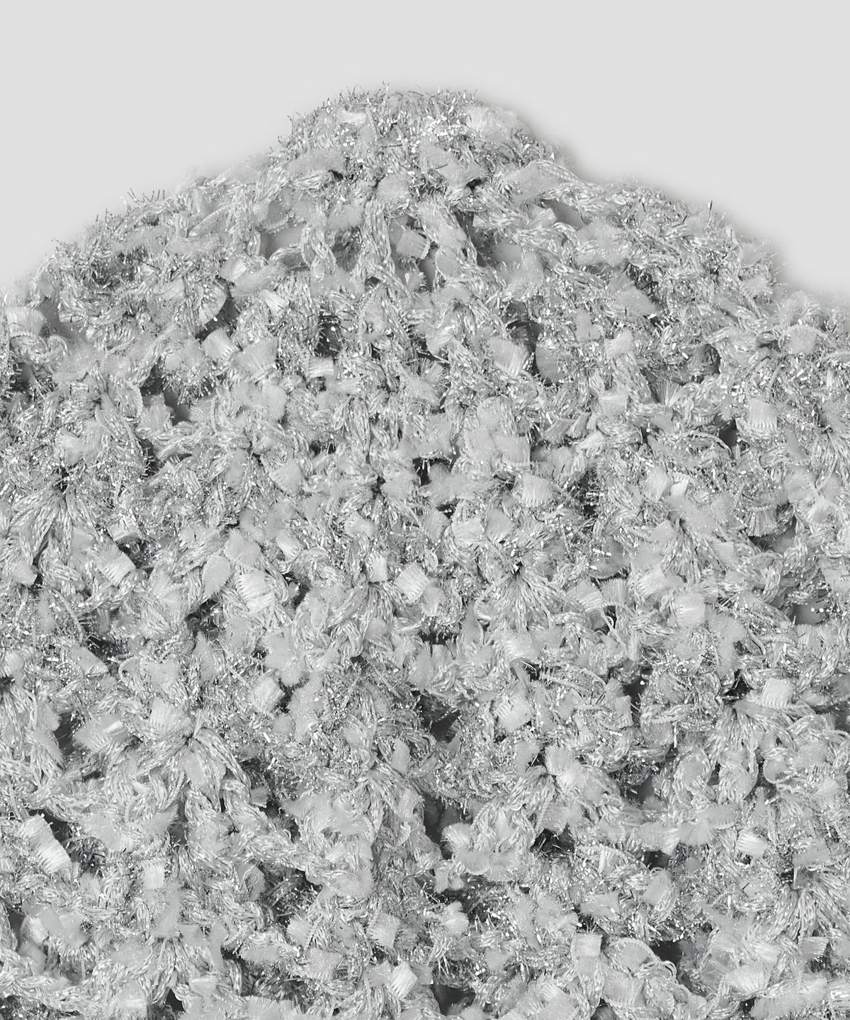 타입서비스(TYPESERVICE) Shimmery Beaded Strap Beanie [Silver]