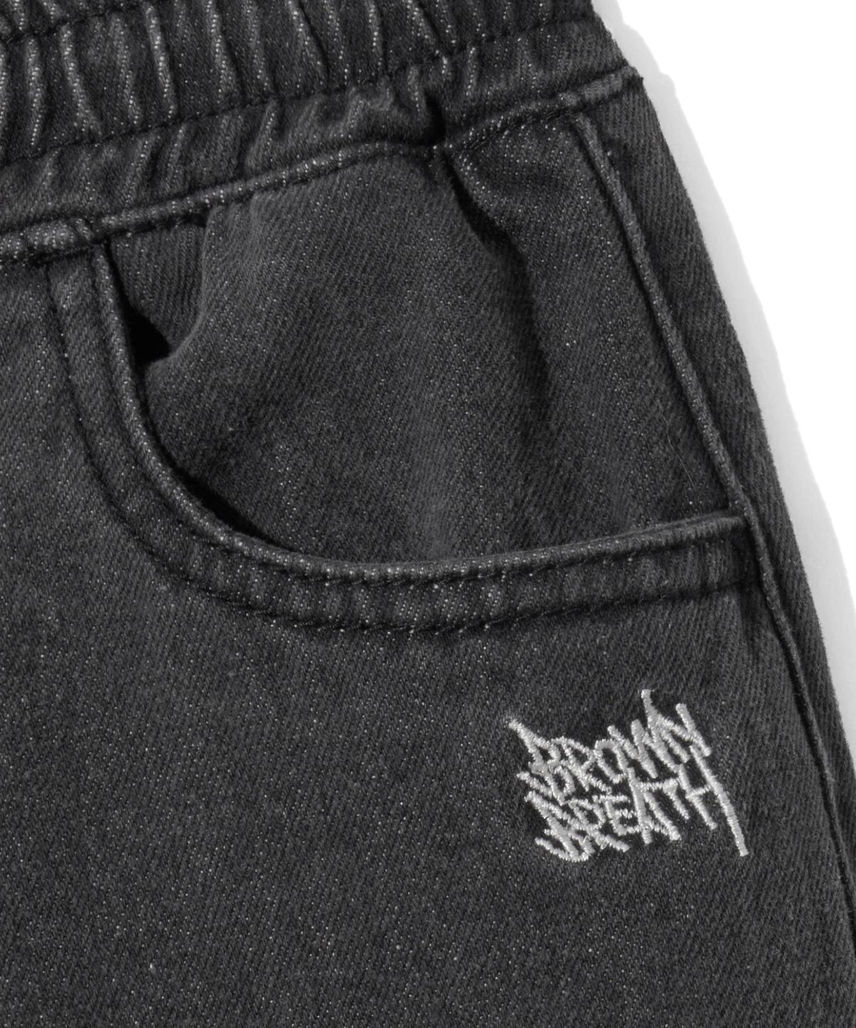 브라운브레스 키즈(BROWNBREATH KIDS) KIDS TAG TAPERED DENIM PANTS - DARK GREY