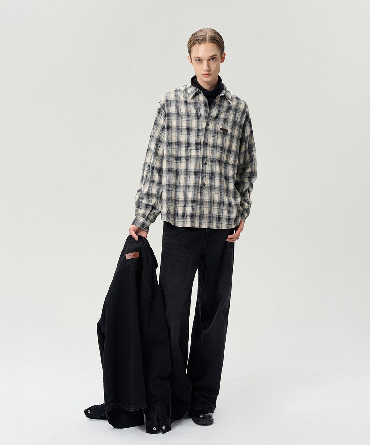 리이 맨(RERHEE MEN) CHECKED COTTON SHIRT WASHED BLACK