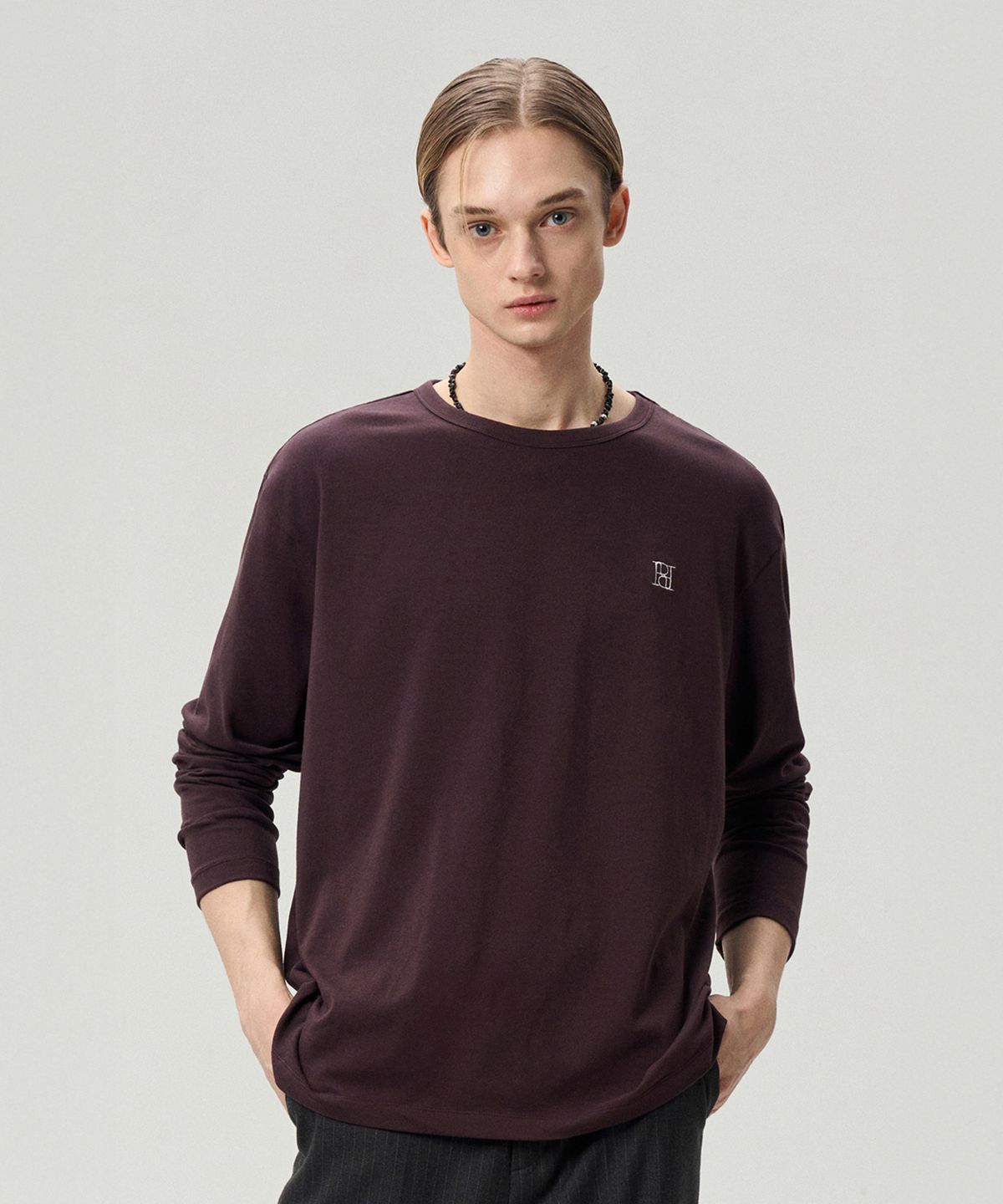 리이 맨(RERHEE MEN) LOGO EMBROIDERED JERSEY TOP WINE