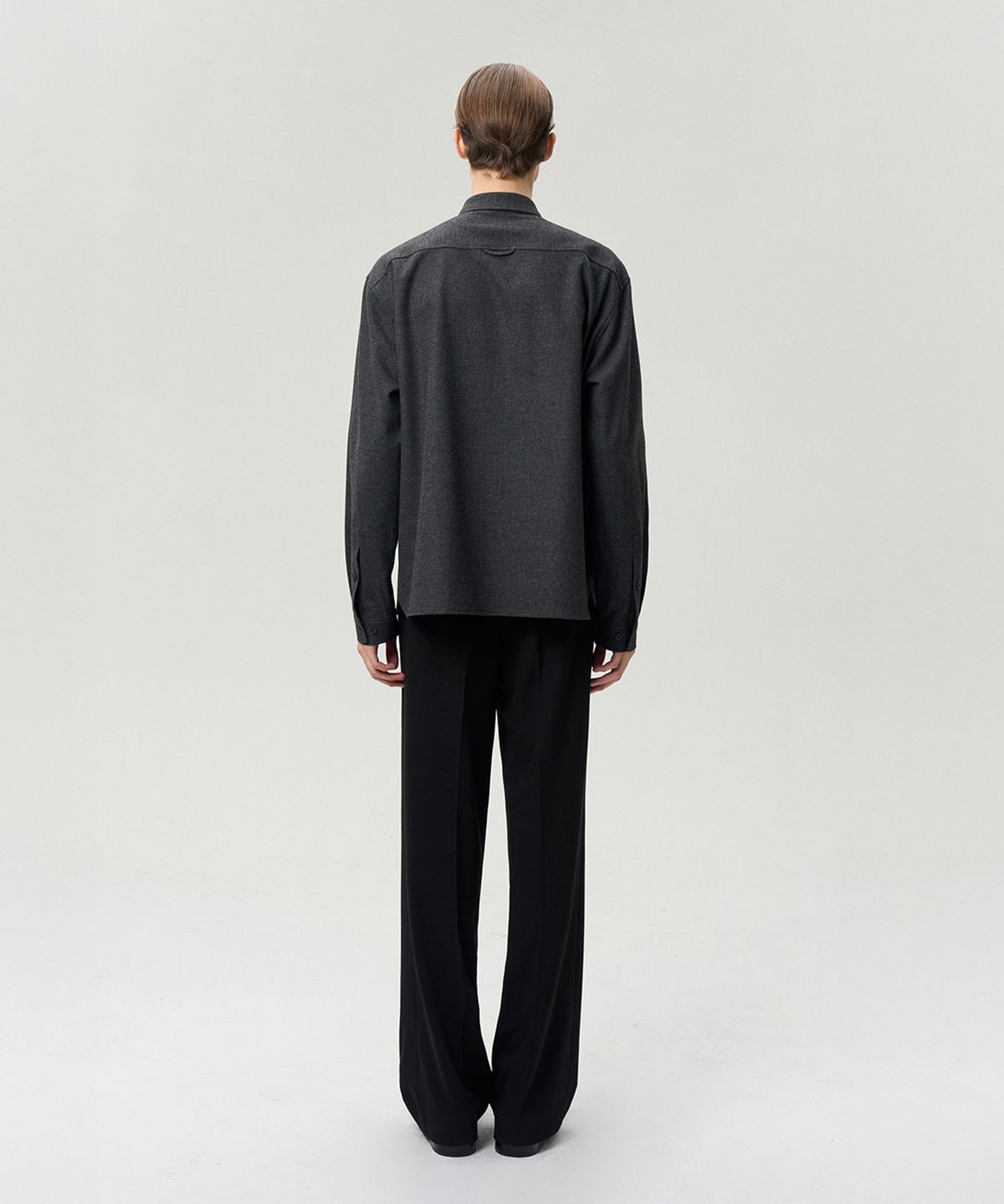 리이 맨(RERHEE MEN) LOGO EMBROIDERED WOOL SHIRT CHARCOAL
