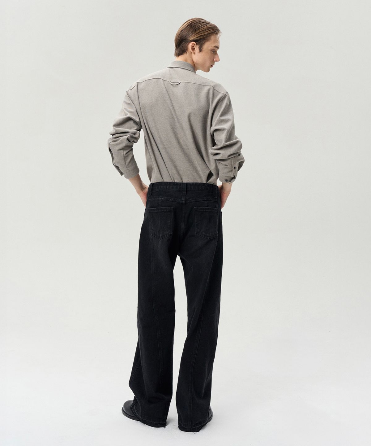 리이 맨(RERHEE MEN) LOGO EMBROIDERED WOOL SHIRT ASH GRAY