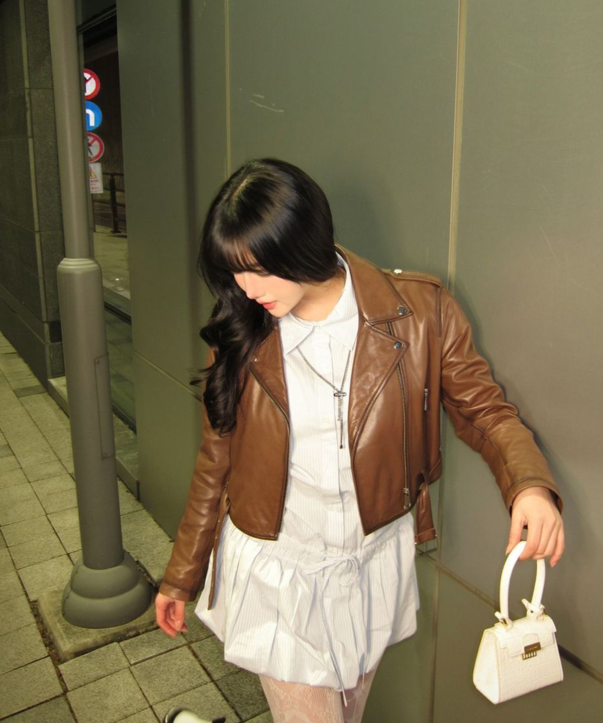 미쏘(MIXXO) 벌룬 셔츠카라 원피스_MIWOWG202C