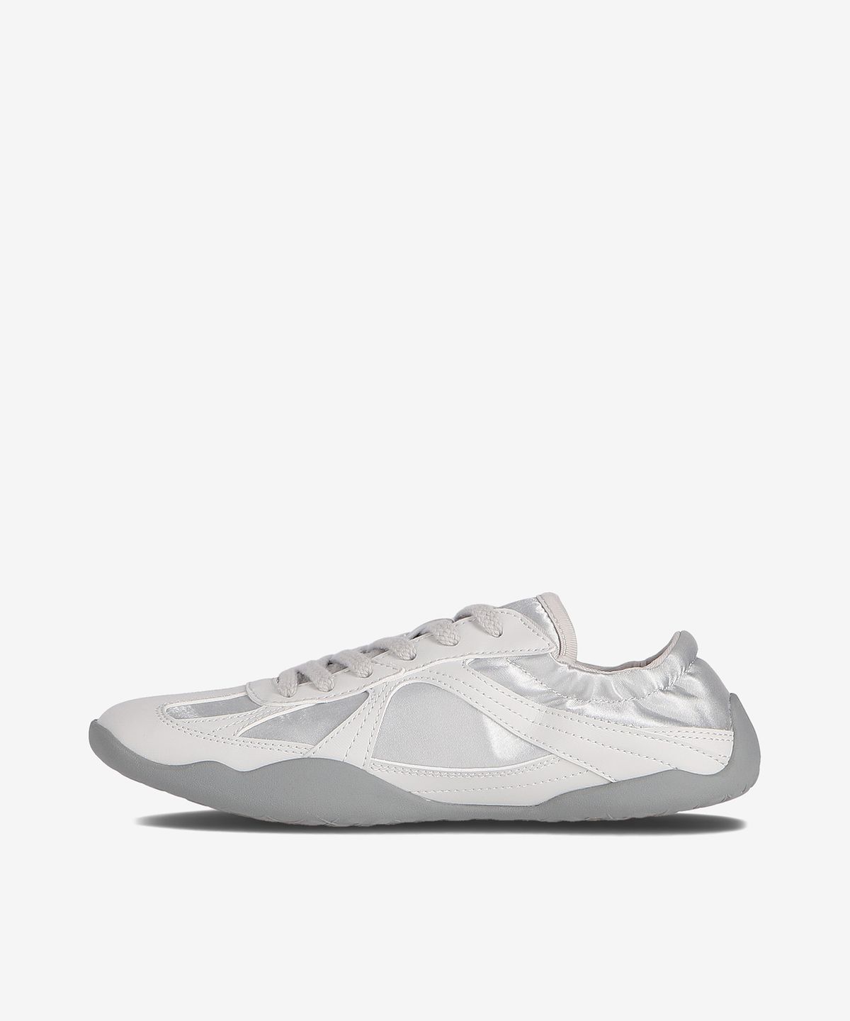 휠라(FILA) 글리오 실버문(FS261OD03X032031)