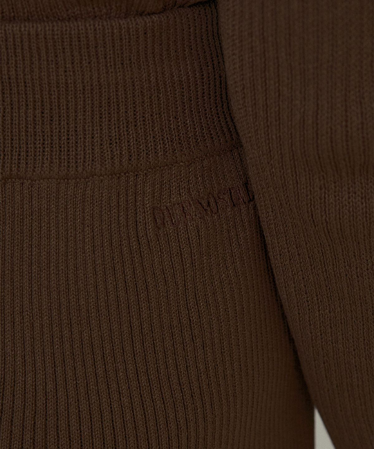 아우어노스텔지아(OURNOSTALGIA) Lush basic knit setup shorts_Brown(OC25-KN10)