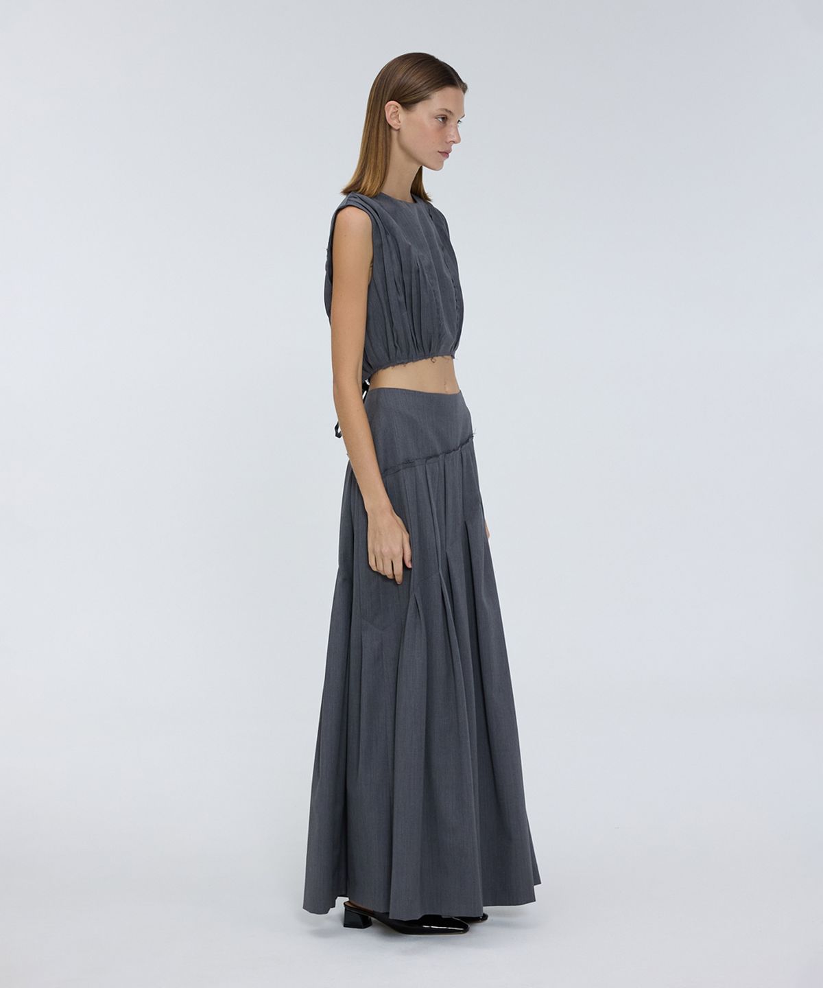 므아므(MMAM) Unbalanced Pleated Skirt