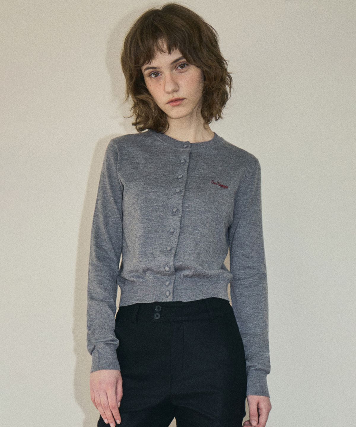아우어노스텔지아(OURNOSTALGIA) Bean button round knit cardigan_Gray(OC25-KN05)