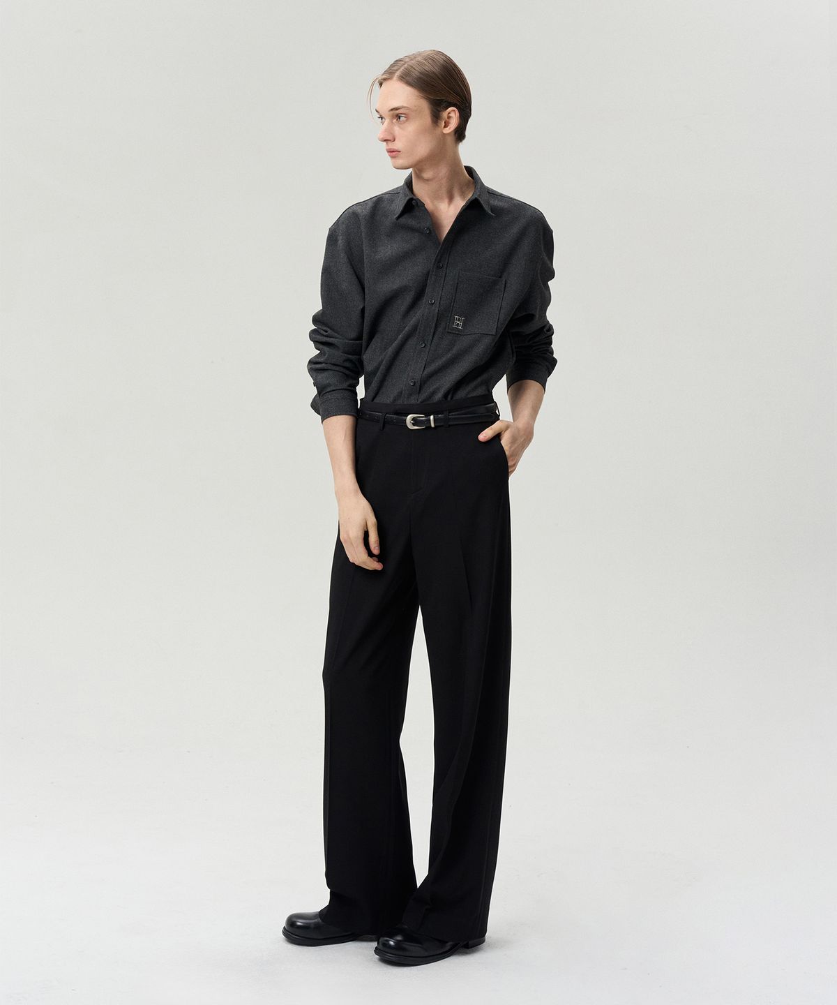 리이 맨(RERHEE MEN) FRONT-CREASE TROUSERS