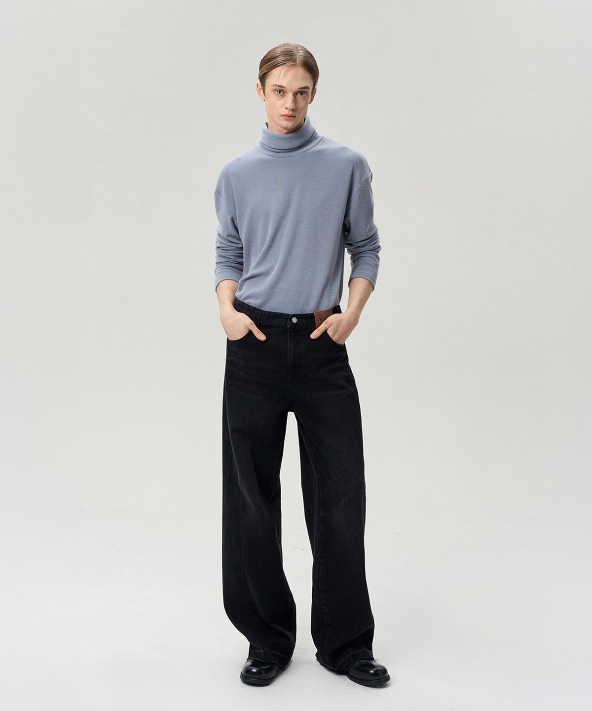 리이 맨(RERHEE MEN) TURTLENECK TOP ASH BLUE