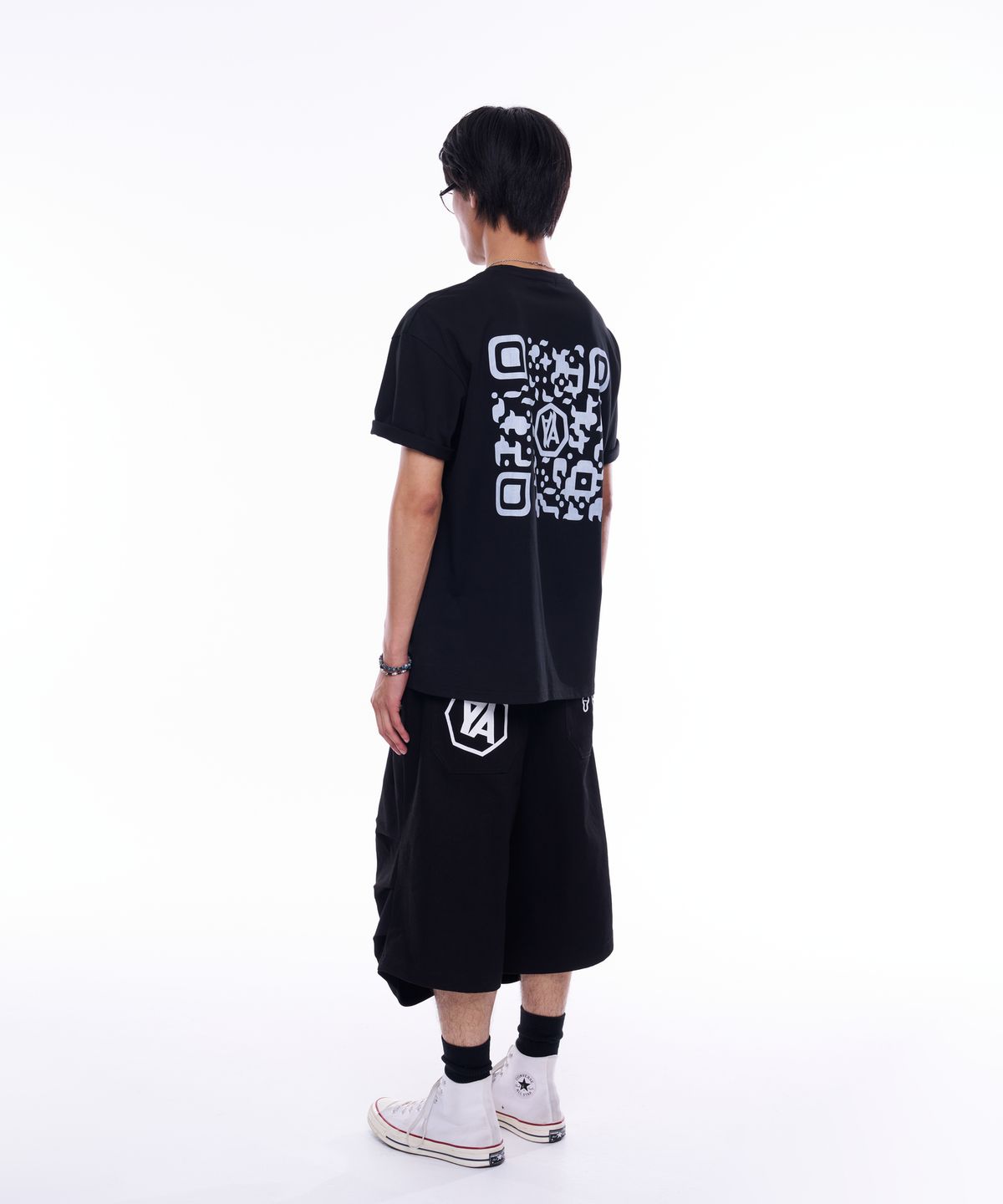 윤 애(YOON AE) QR Code T-Shirt (Black)