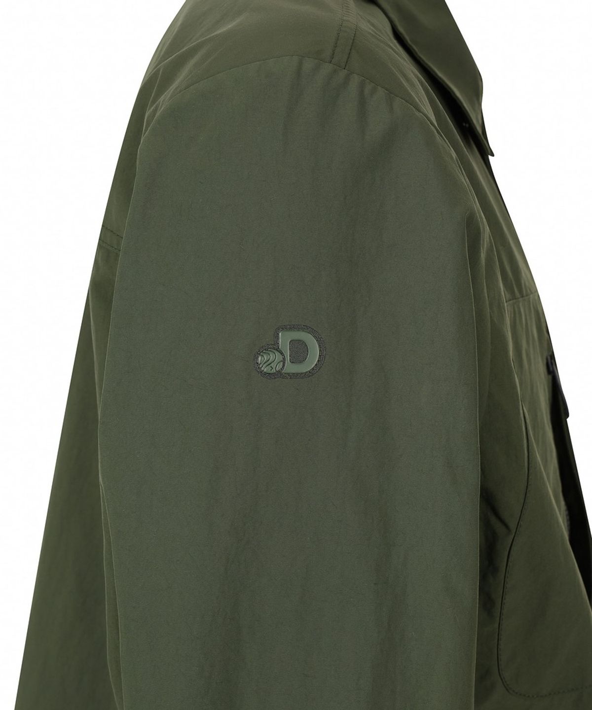 디스커버리 익스페디션(DISCOVERY EXPEDITION) 남성 프레시벤트 카라형 아웃포켓 바람막이 (D/KHAKI)
