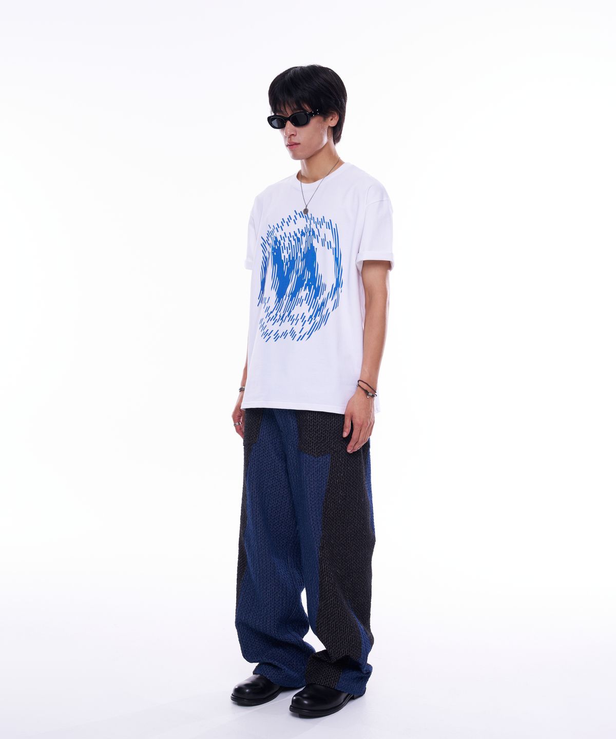 윤 애(YOON AE) Centrifuge Logo T-Shirt (White)