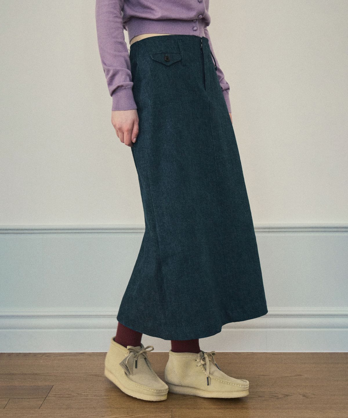 아우어노스텔지아(OURNOSTALGIA) Pocket herringbone midi skirt_Denim(O25-SK03)