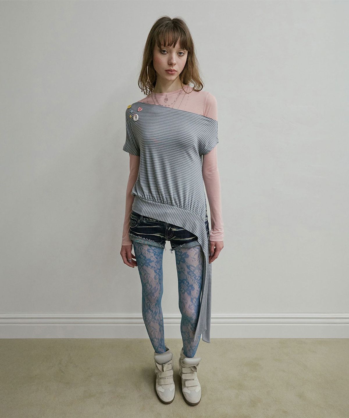 스컬프터(SCULPTOR) Off-Shoulder Button Tee Dusty Blue