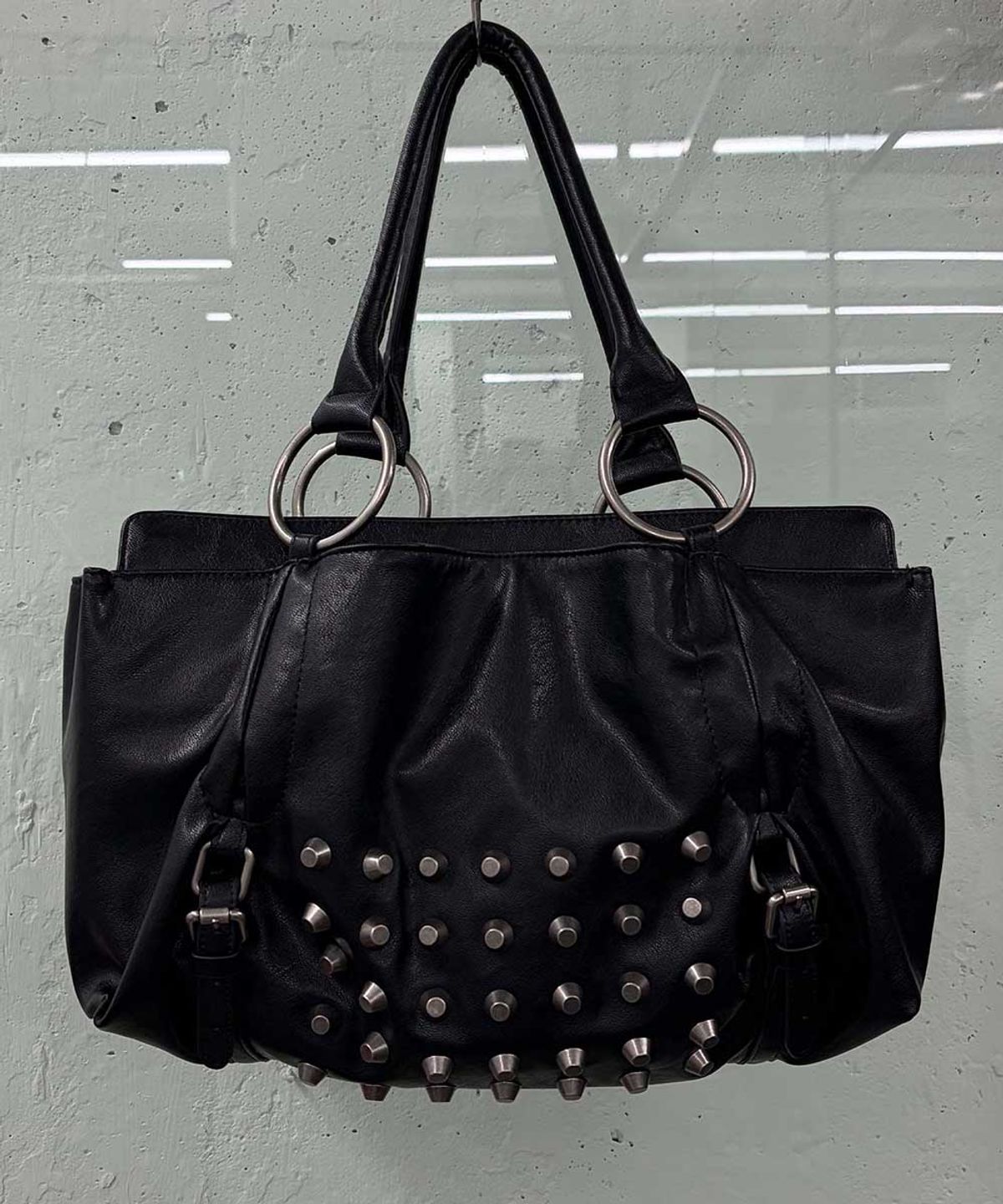 스컬프터(SCULPTOR) Metal Stud Tote Bag Black
