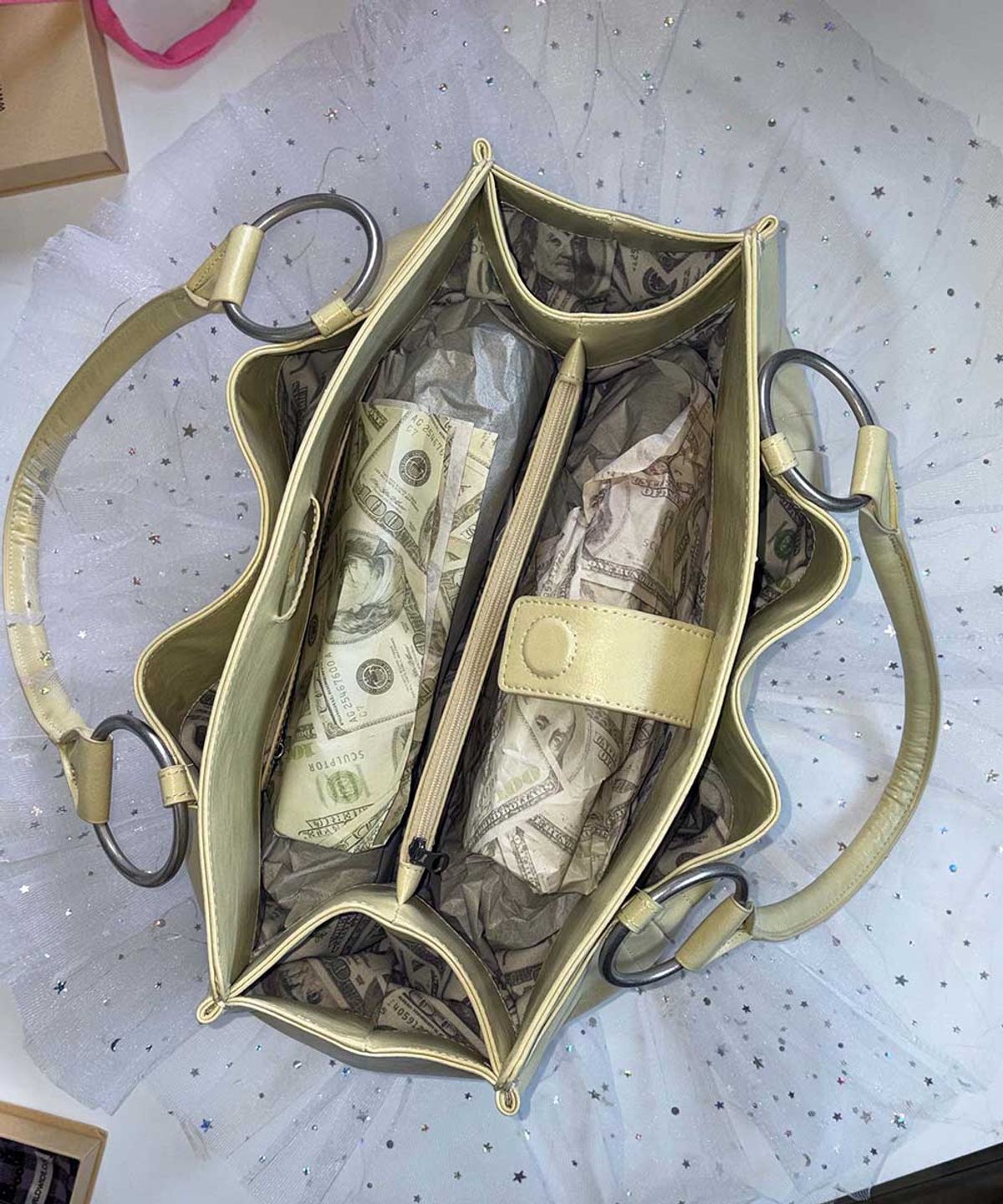 스컬프터(SCULPTOR) Metal Stud Tote Bag Butter