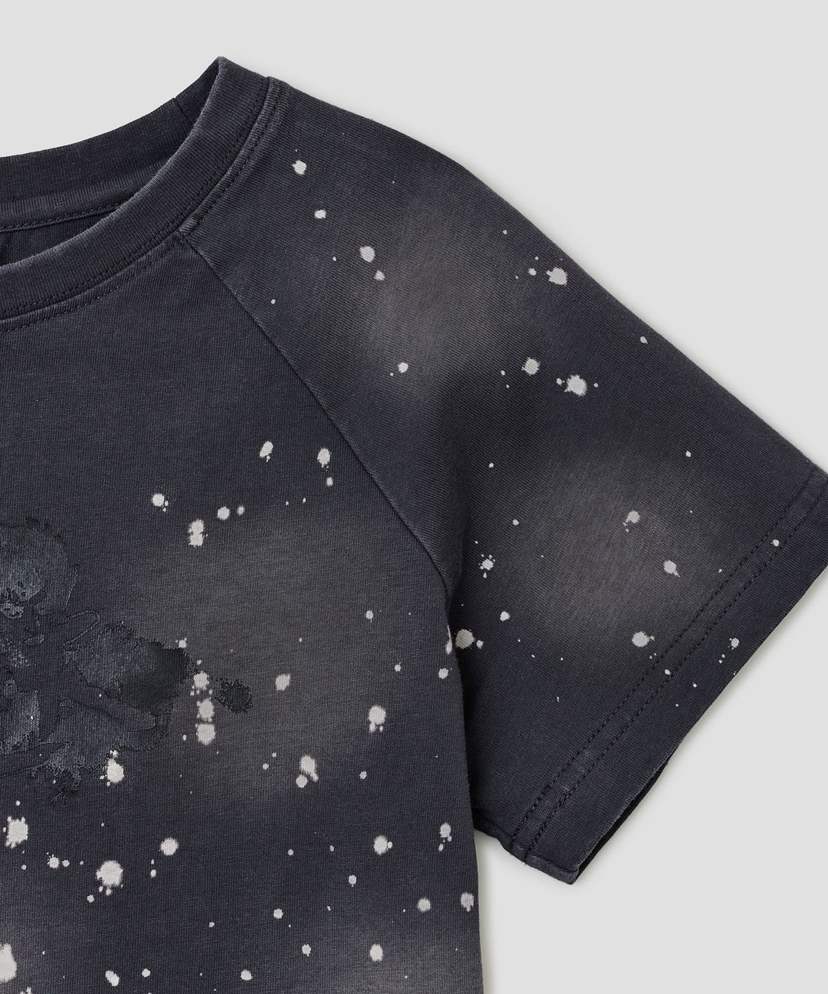 타입서비스(TYPESERVICE) Spray Print Raglan Top [Charcoal]
