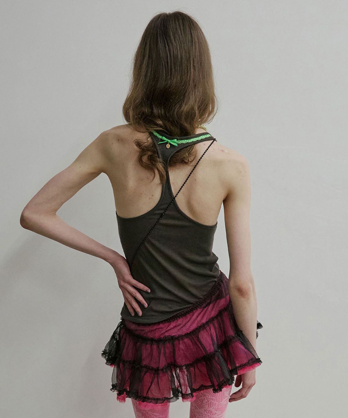 스컬프터(SCULPTOR) Thong Sleeveless Charcoal