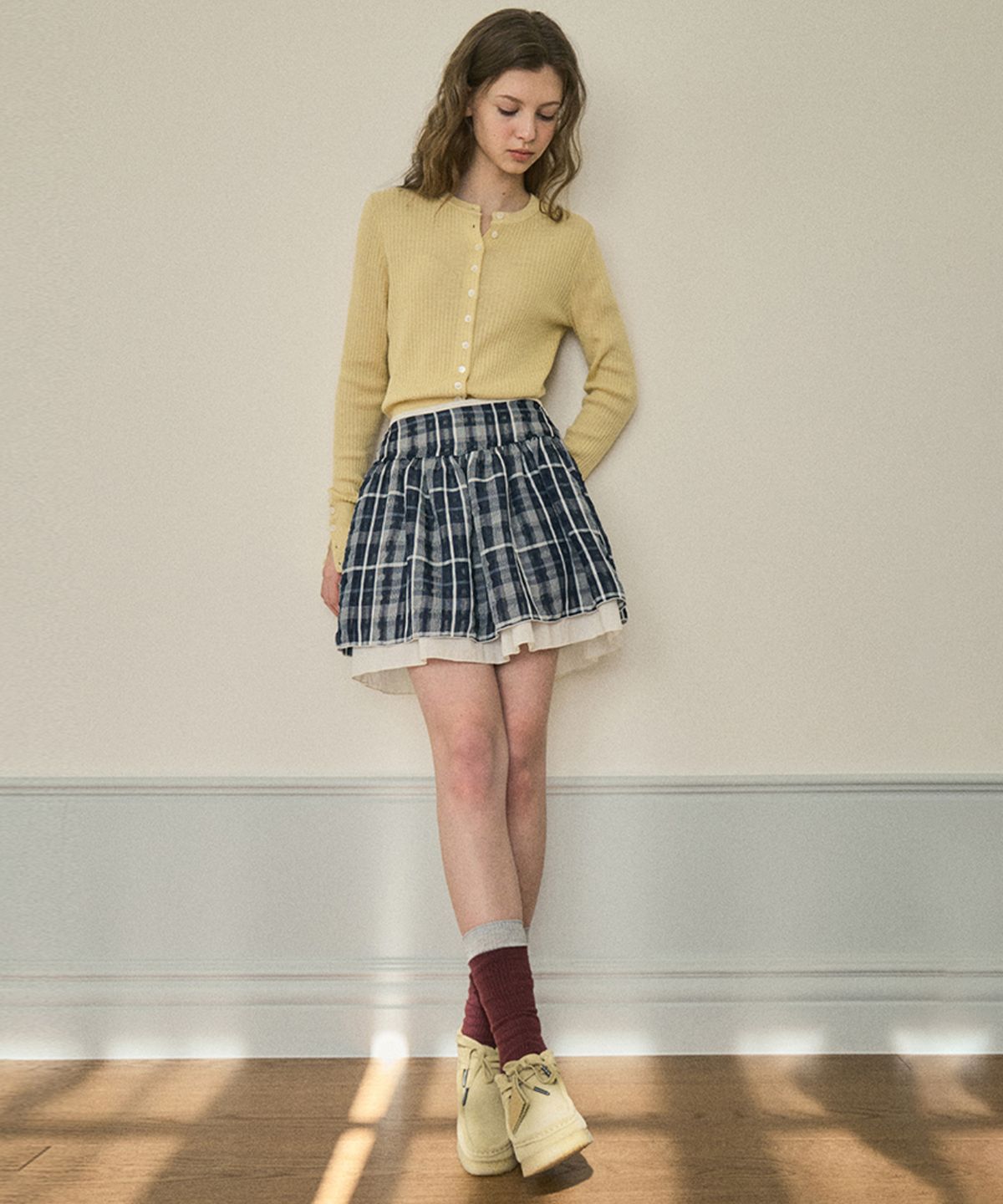 아우어노스텔지아(OURNOSTALGIA) Fog check mini skirt_Navy(O25-SK02)
