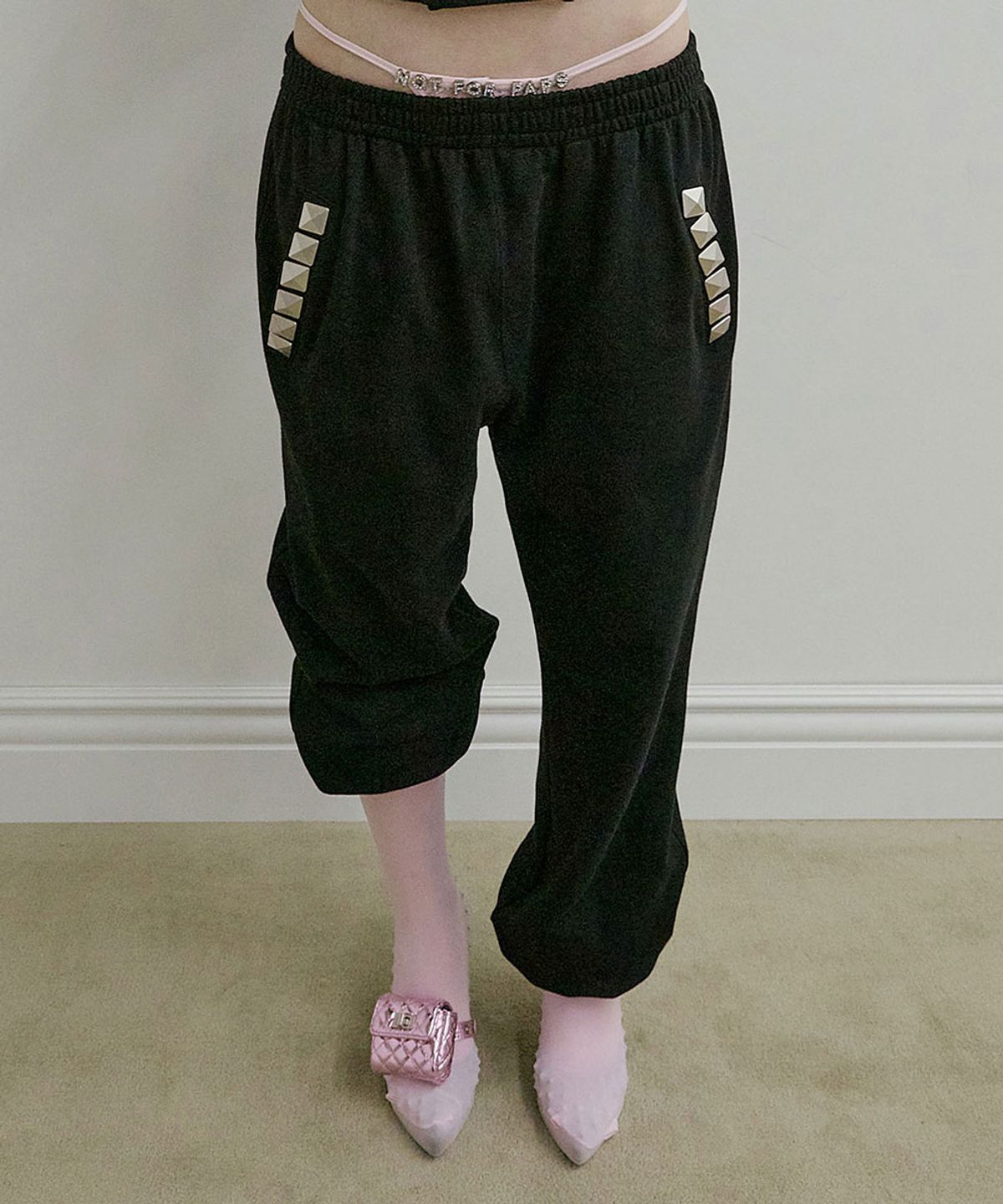 스컬프터(SCULPTOR) Napoleon Stud Sweatpants Black
