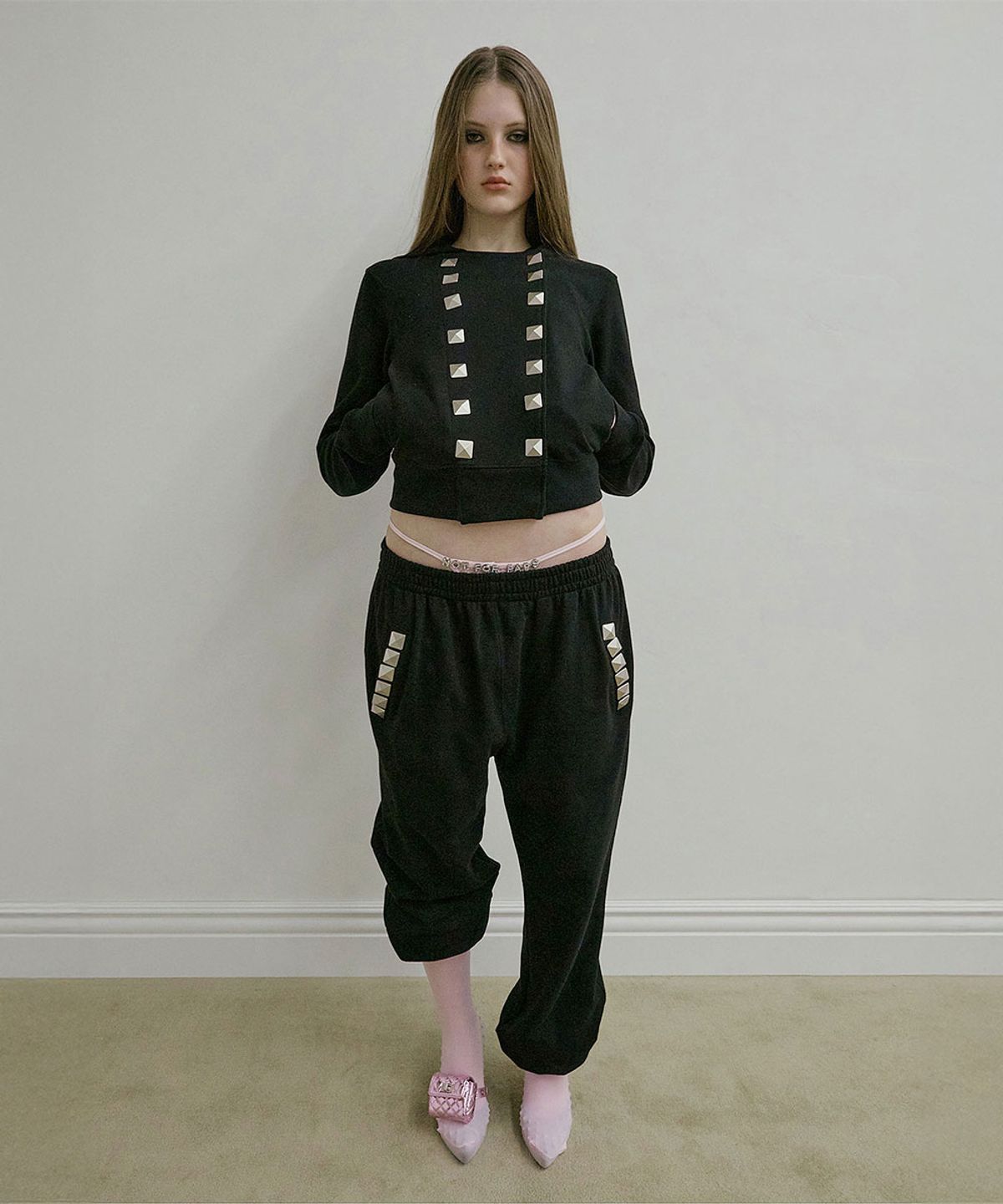 스컬프터(SCULPTOR) Napoleon Stud Sweatpants Black